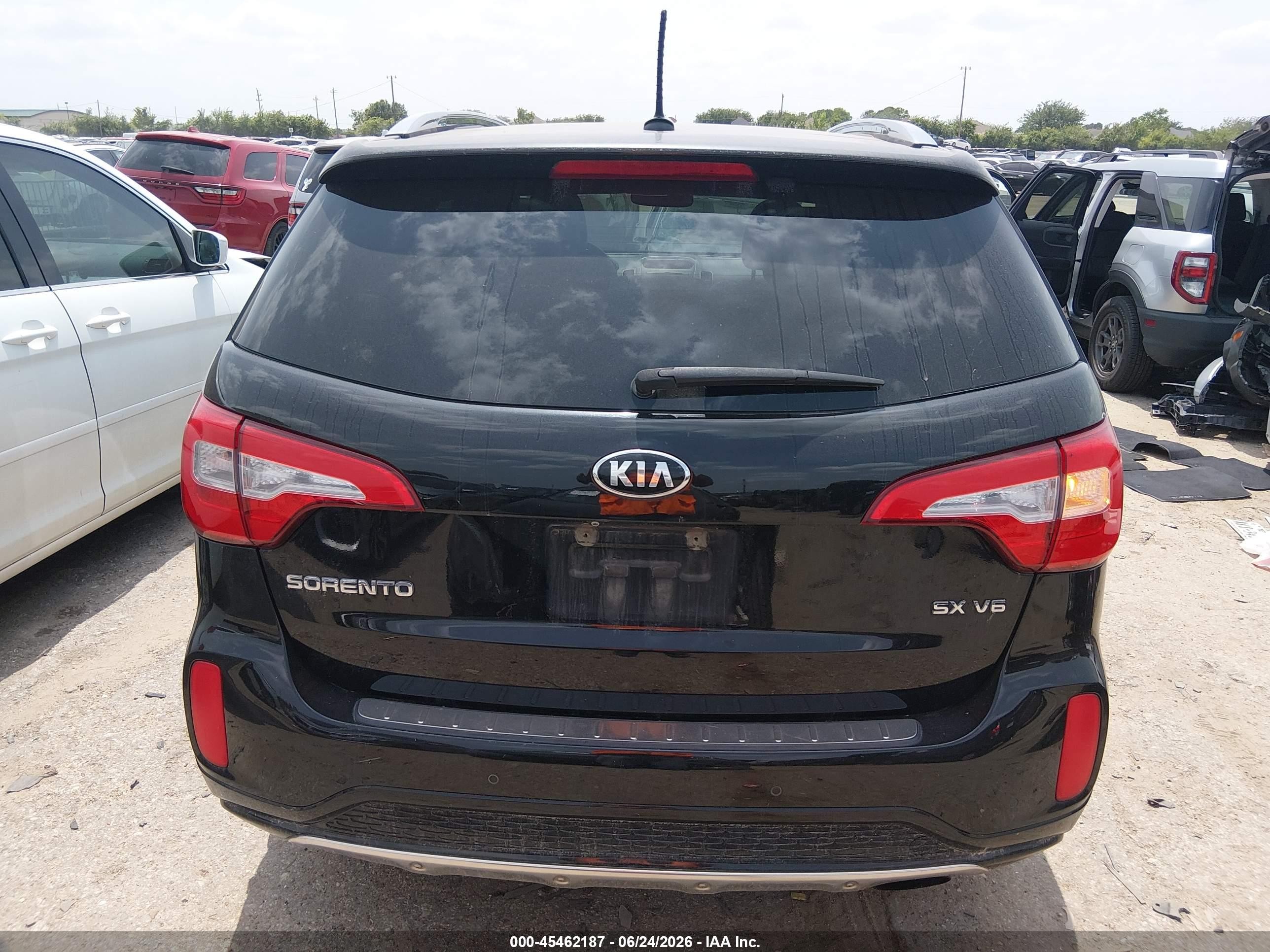 2015 Kia Sorento Sx V6 Черный vin: 5XYKW4A72FG639638