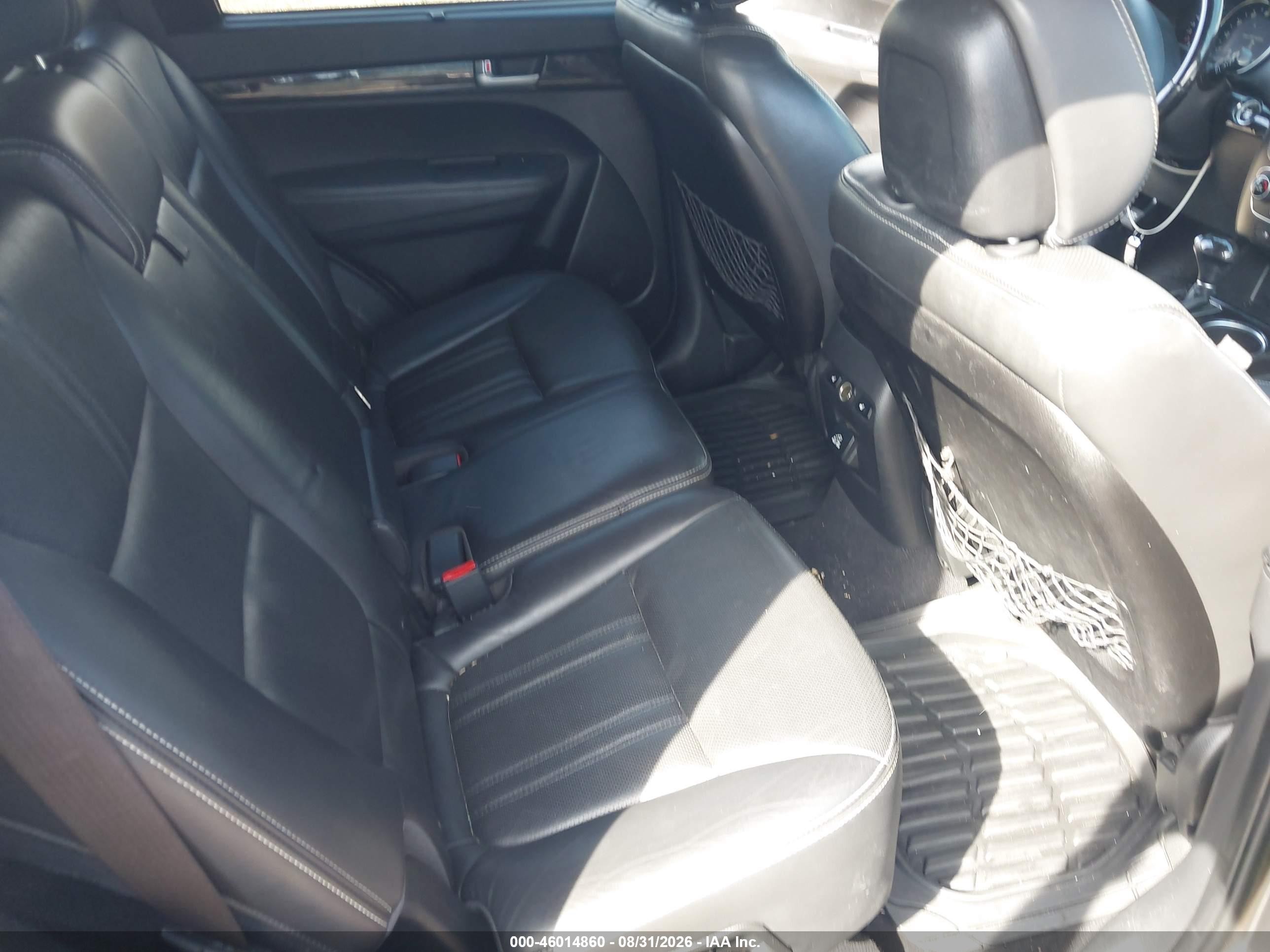 2014 Kia Sorento Limited V6 Серый vin: 5XYKW4A73EG463441
