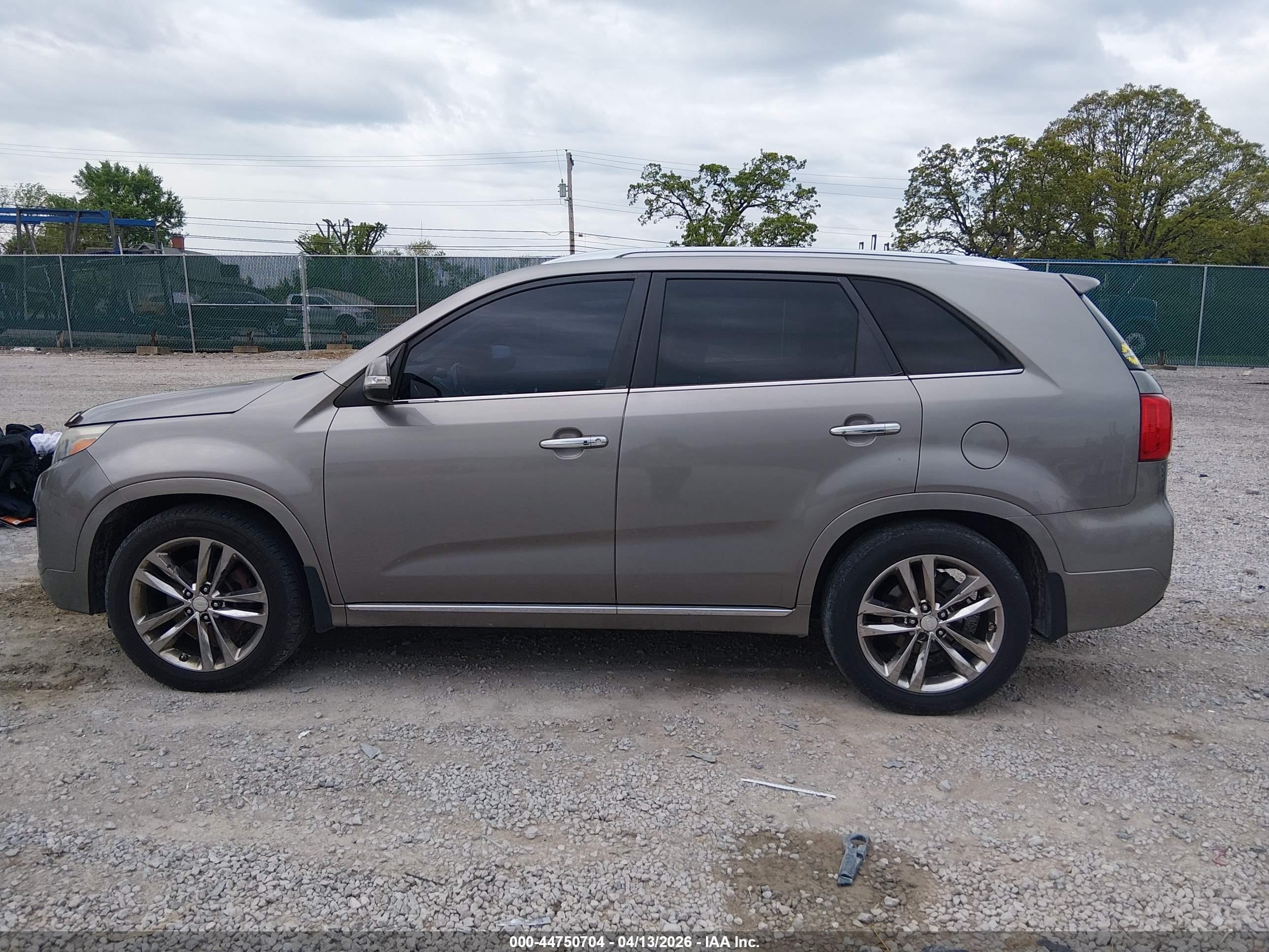 2014 Kia Sorento Limited V6 Tan vin: 5XYKW4A74EG484752