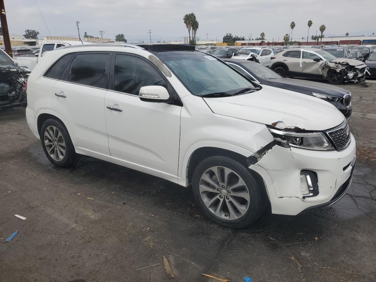 2015 Kia Sorento Sx Белый vin: 5XYKW4A74FG582164