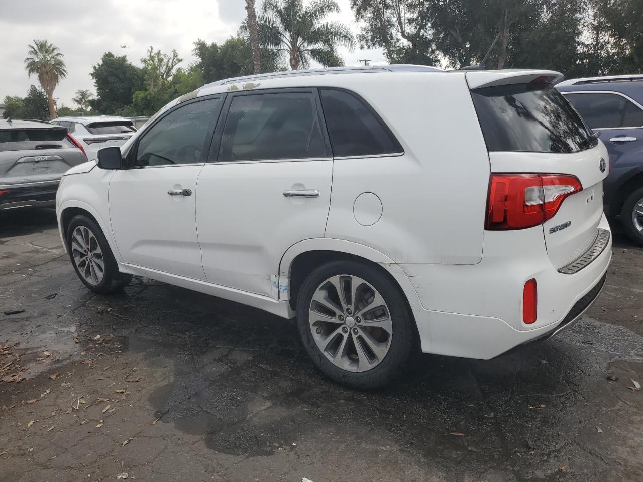 2015 Kia Sorento Sx Белый vin: 5XYKW4A74FG582164