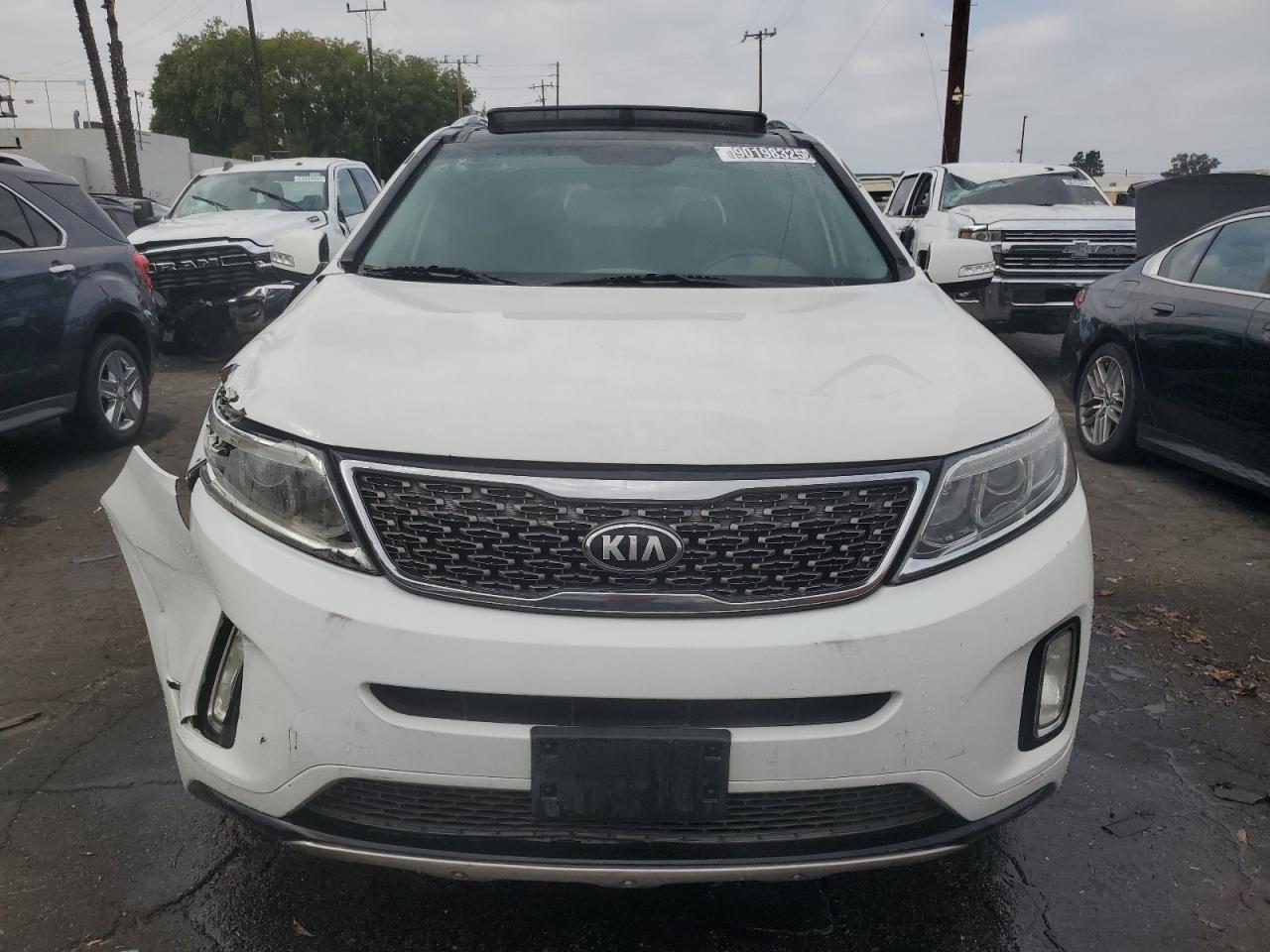 2015 Kia Sorento Sx Белый vin: 5XYKW4A74FG582164 Damage: Right Fog Lamp, Broken, Replacement Required