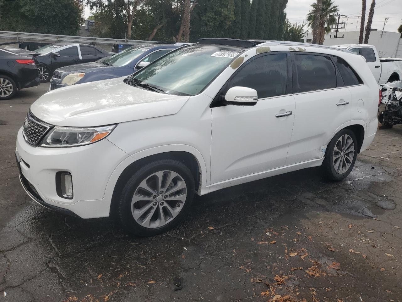 2015 Kia Sorento Sx Белый vin: 5XYKW4A74FG582164 Damage: Left Rear Door, Dent(S) W/ Paint Dmg, 5 To 6 Inches