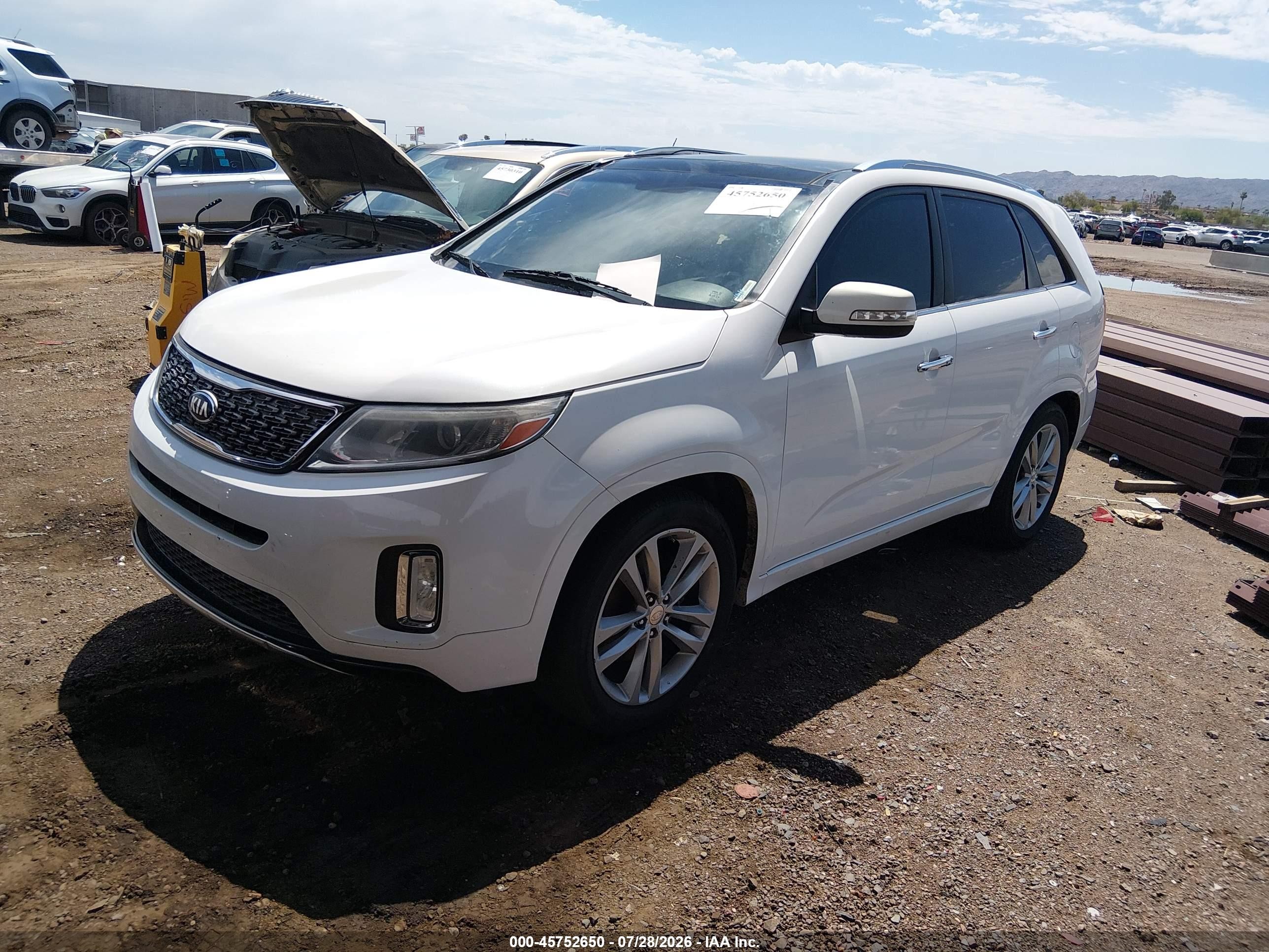 2014 Kia Sorento Limited V6 White vin: 5XYKW4A75EG438279