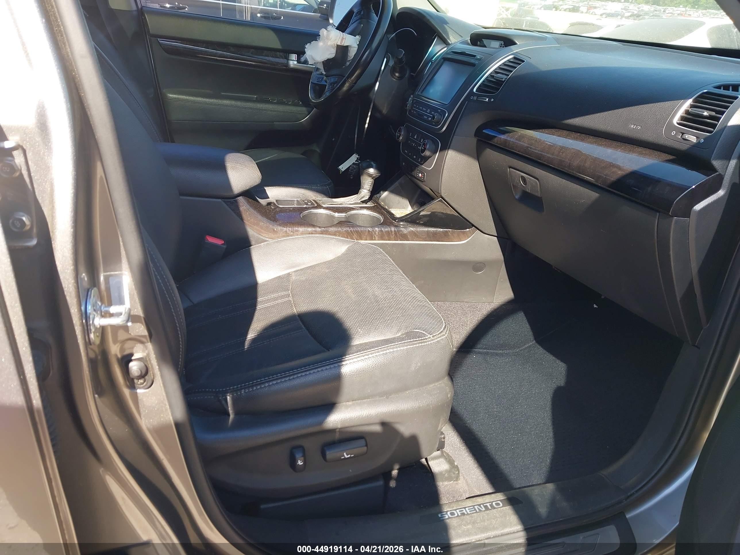 2014 Kia Sorento Sx Beige vin: 5XYKW4A75EG465997