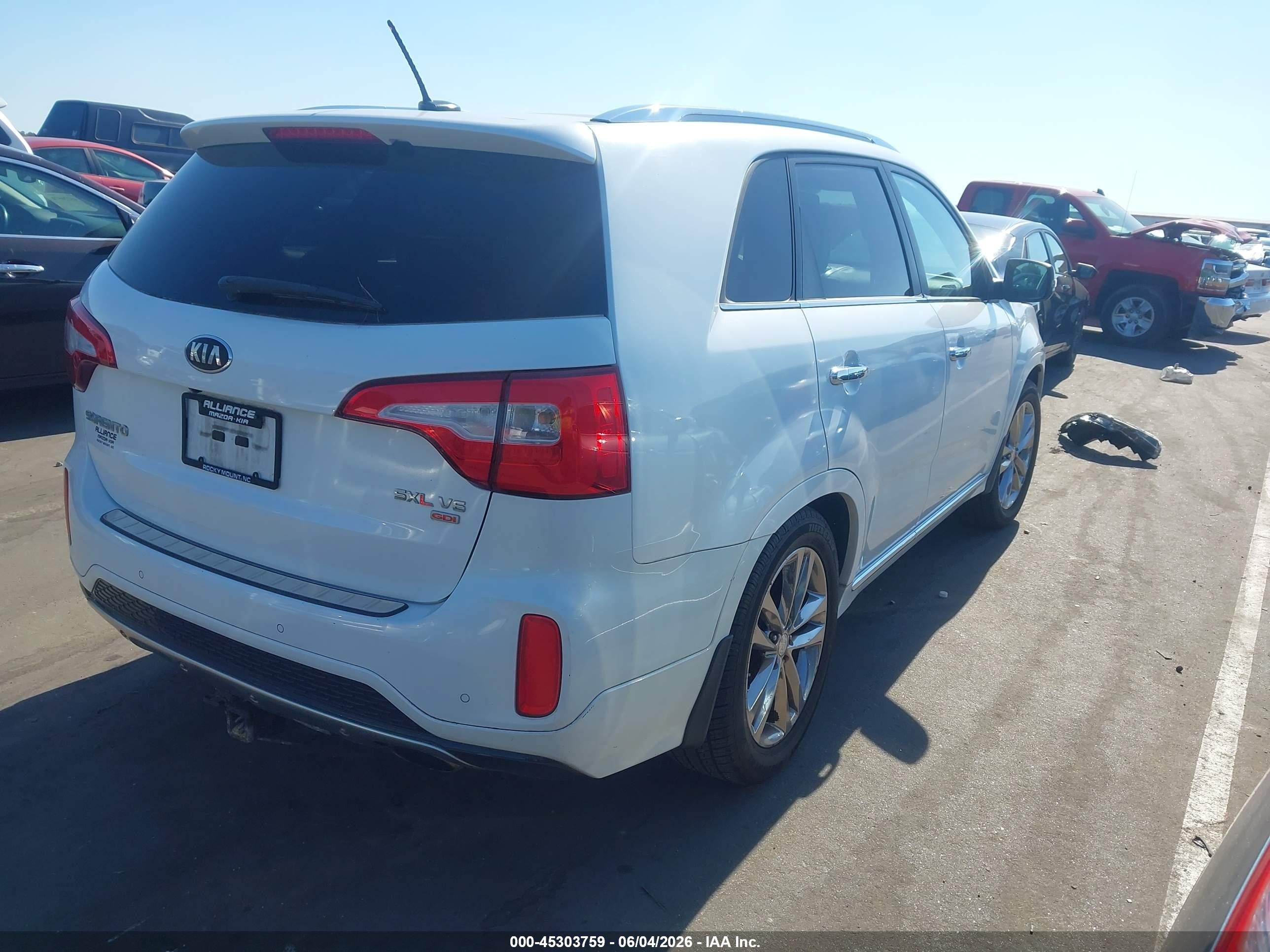 2014 Kia Sorento Limited V6 Белый vin: 5XYKW4A75EG494660
