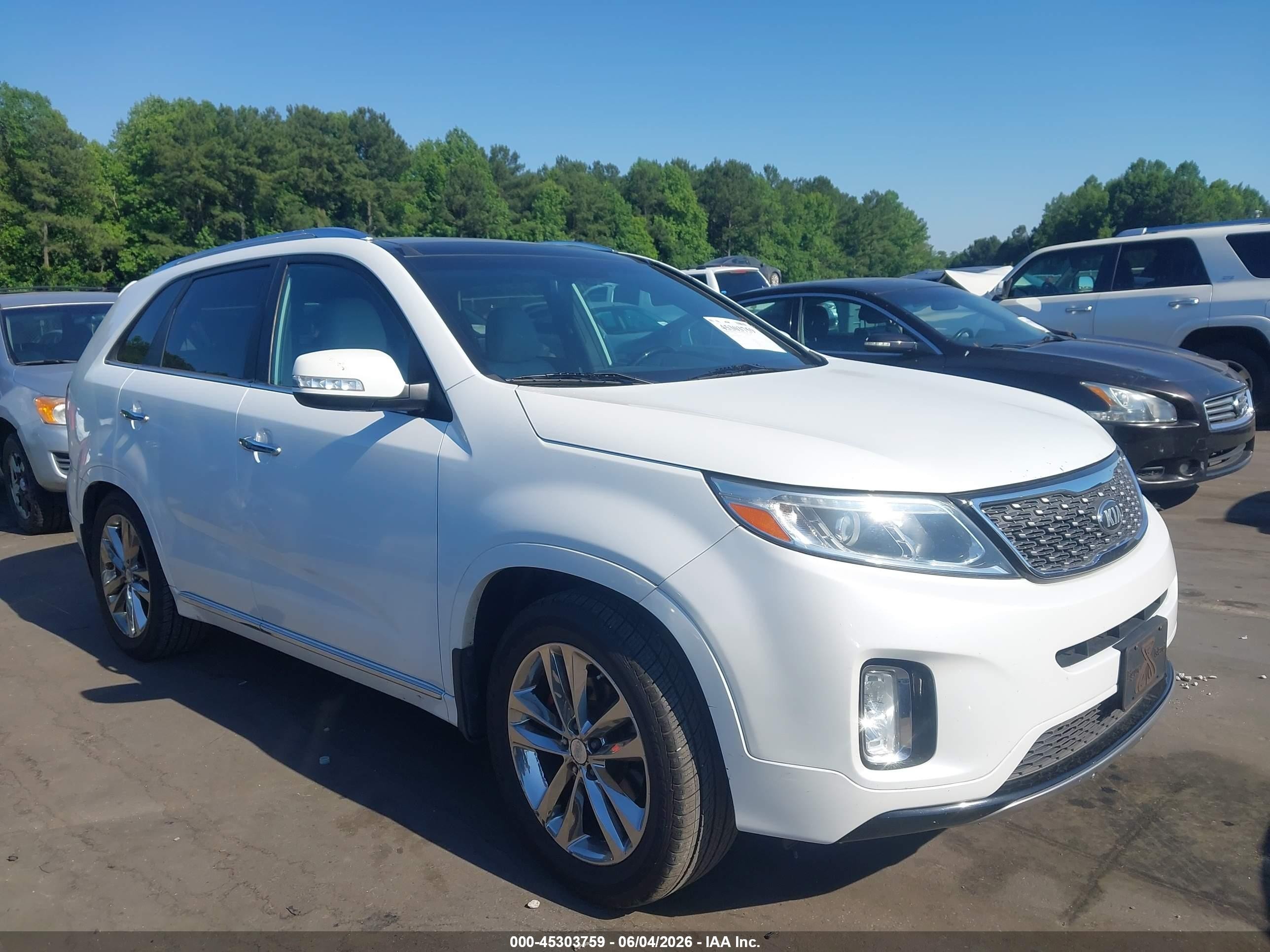 2014 Kia Sorento Limited V6 White vin: 5XYKW4A75EG494660