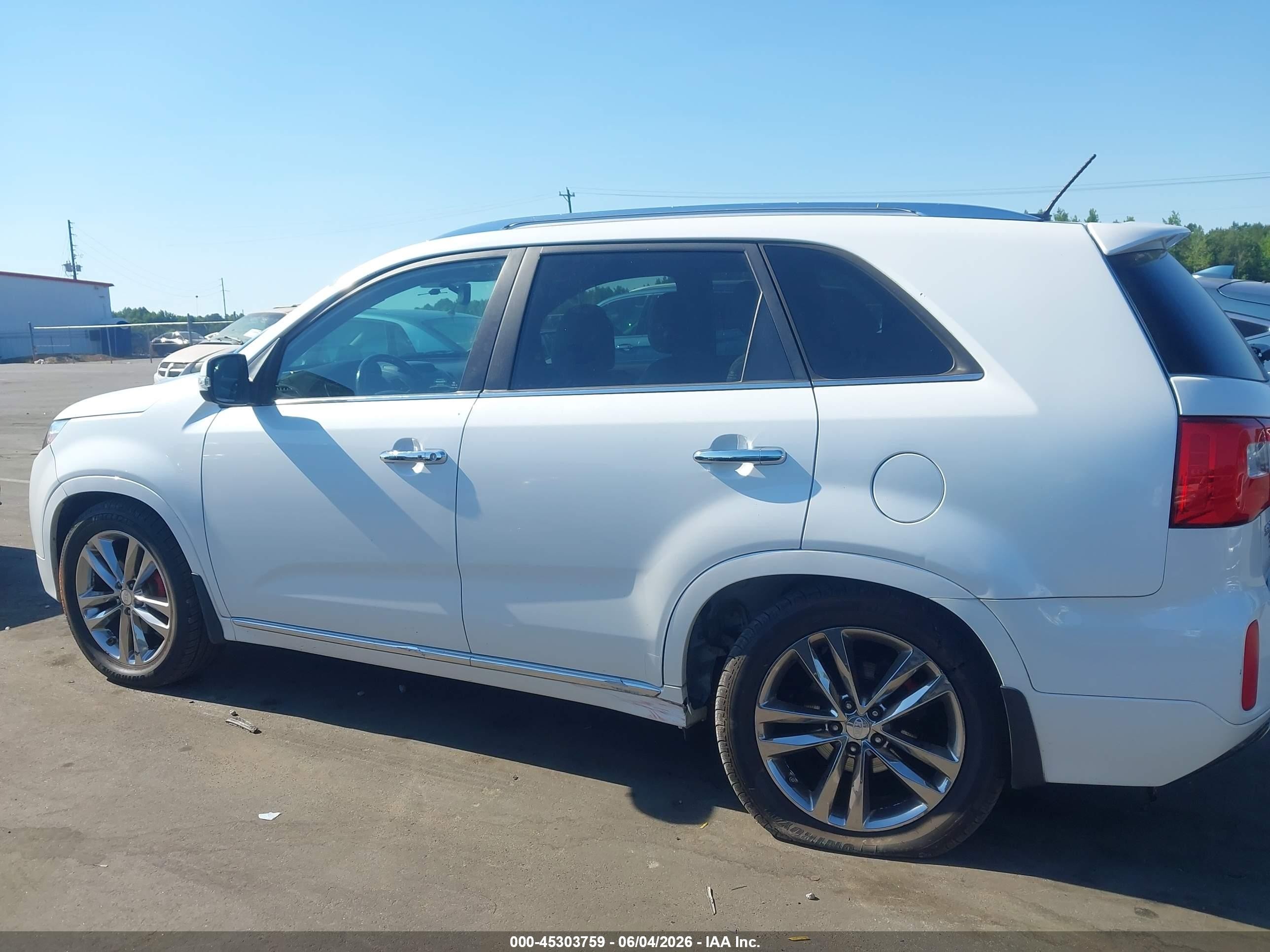 2014 Kia Sorento Limited V6 Белый vin: 5XYKW4A75EG494660