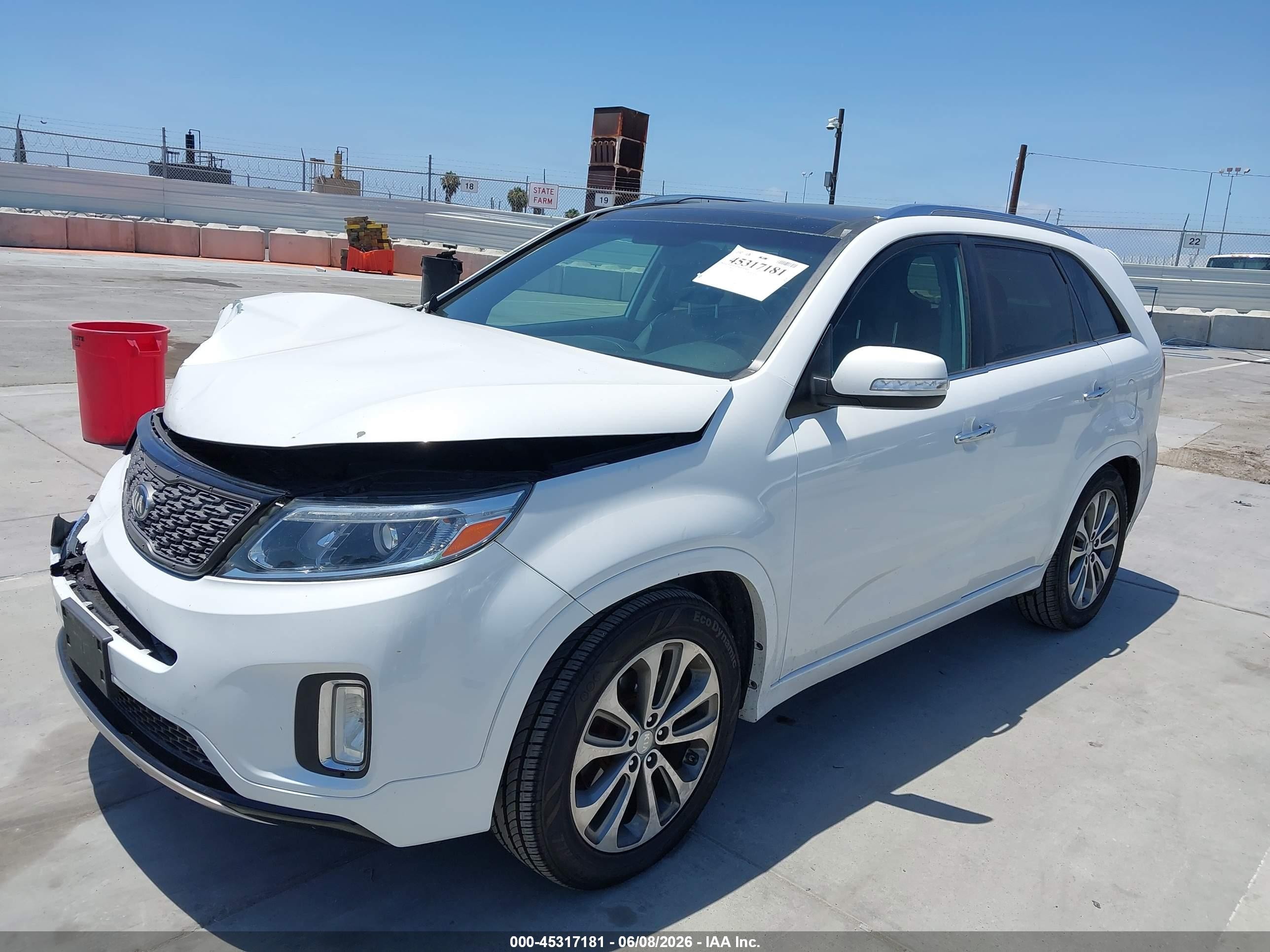 2015 Kia Sorento Sx V6 Белый vin: 5XYKW4A75FG589575