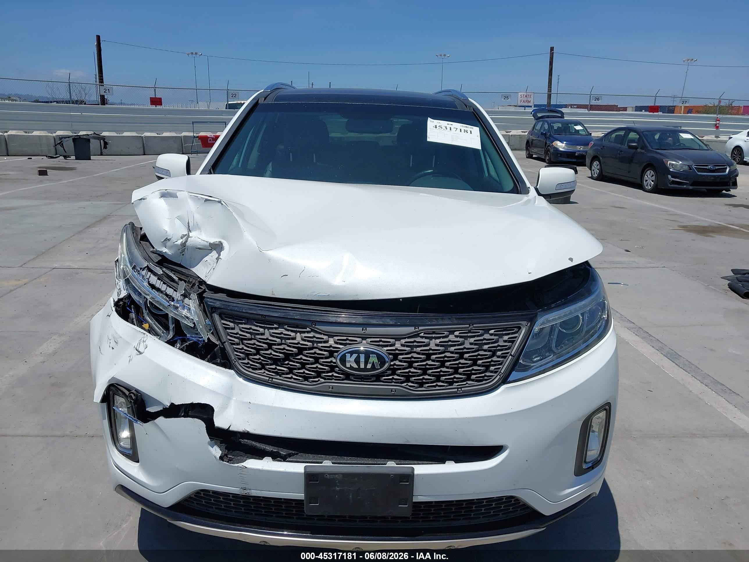 2015 Kia Sorento Sx V6 Белый vin: 5XYKW4A75FG589575
