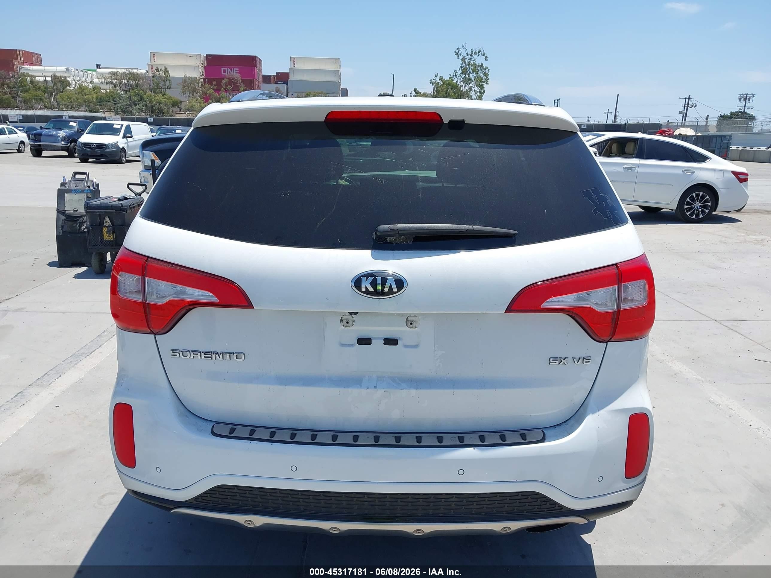 2015 Kia Sorento Sx V6 Белый vin: 5XYKW4A75FG589575