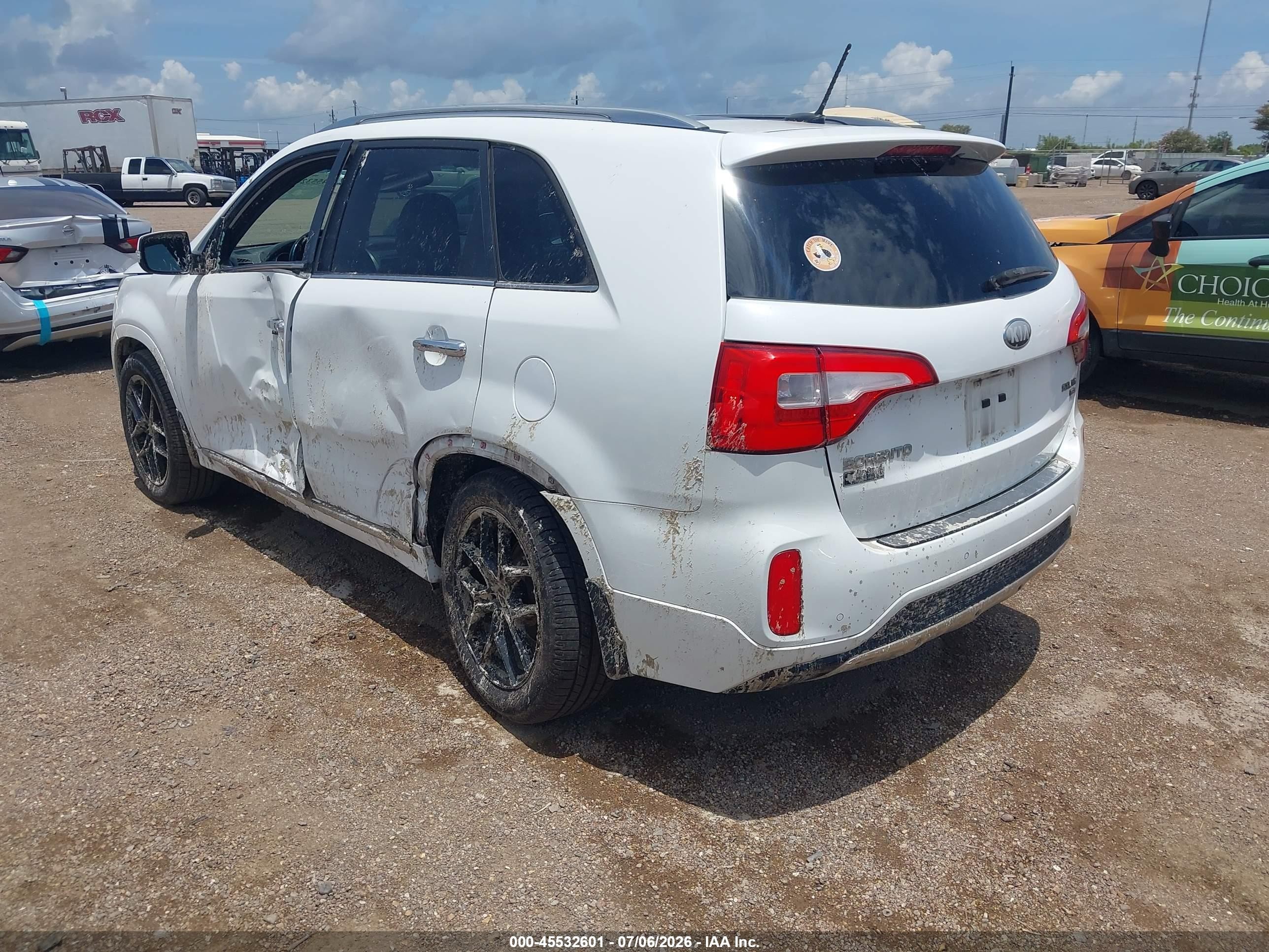 2014 Kia Sorento Limited V6 White vin: 5XYKW4A79EG490076