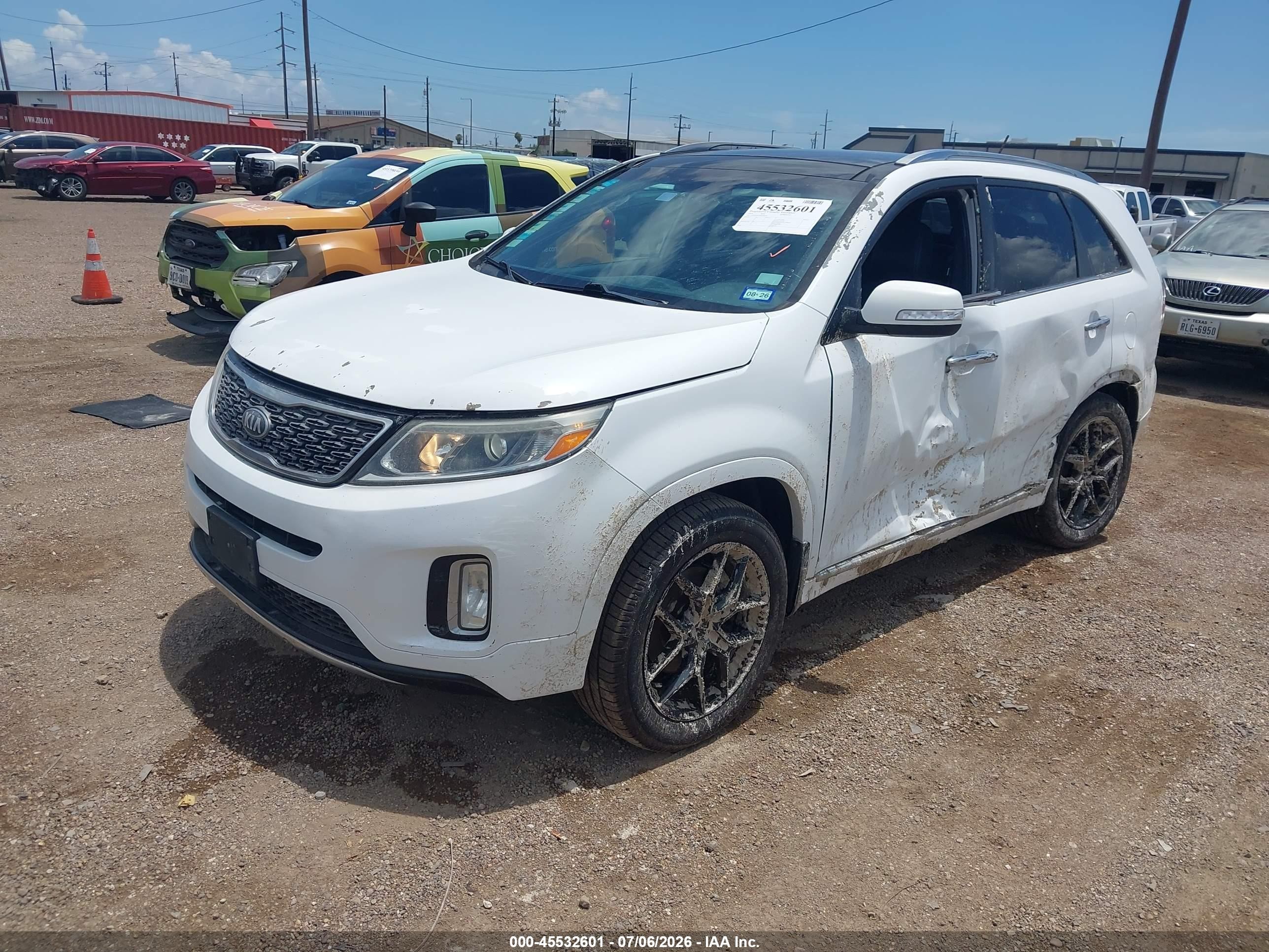 2014 Kia Sorento Limited V6 White vin: 5XYKW4A79EG490076