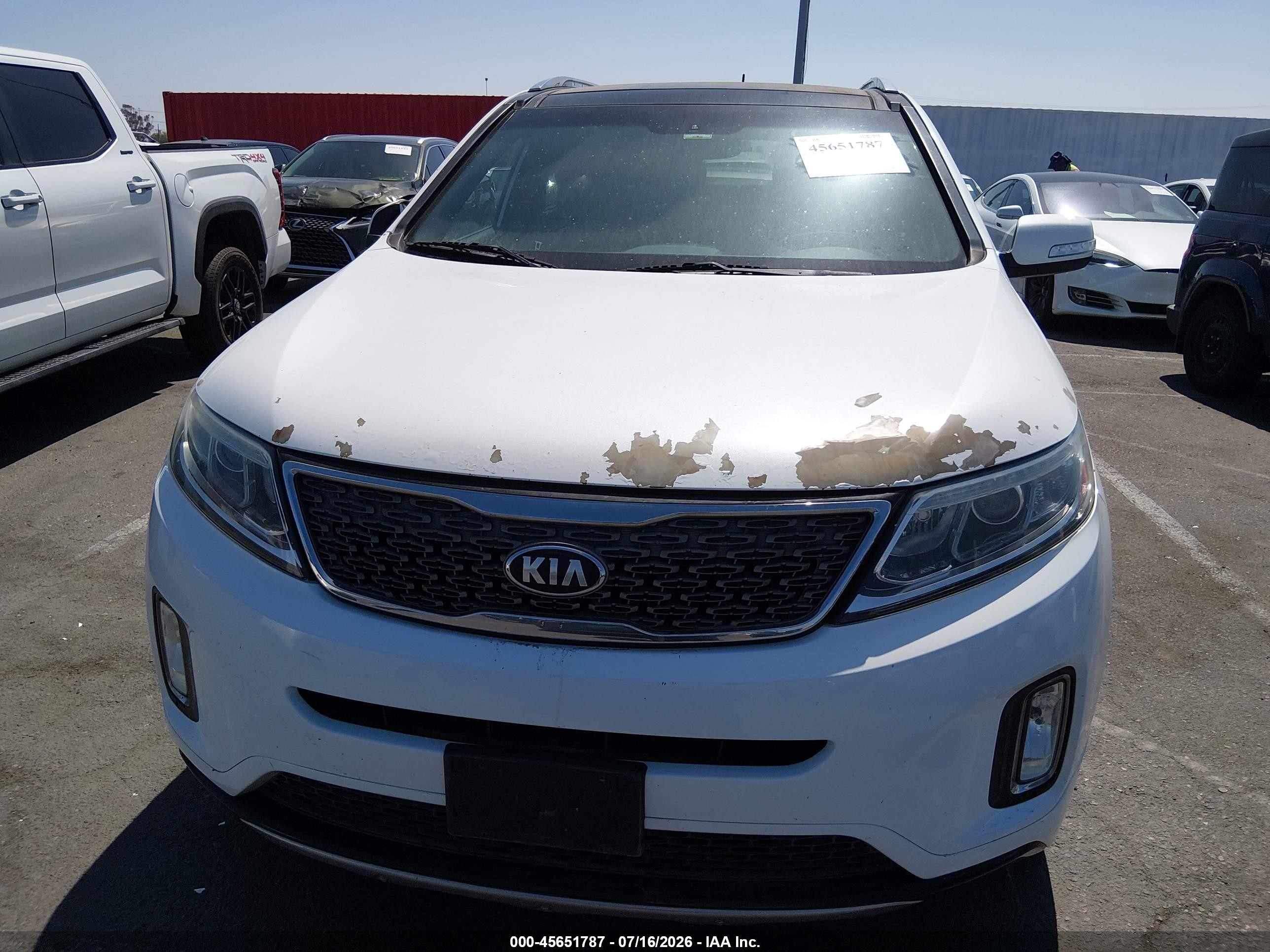 2014 Kia Sorento Limited V6 White vin: 5XYKW4A7XEG439010