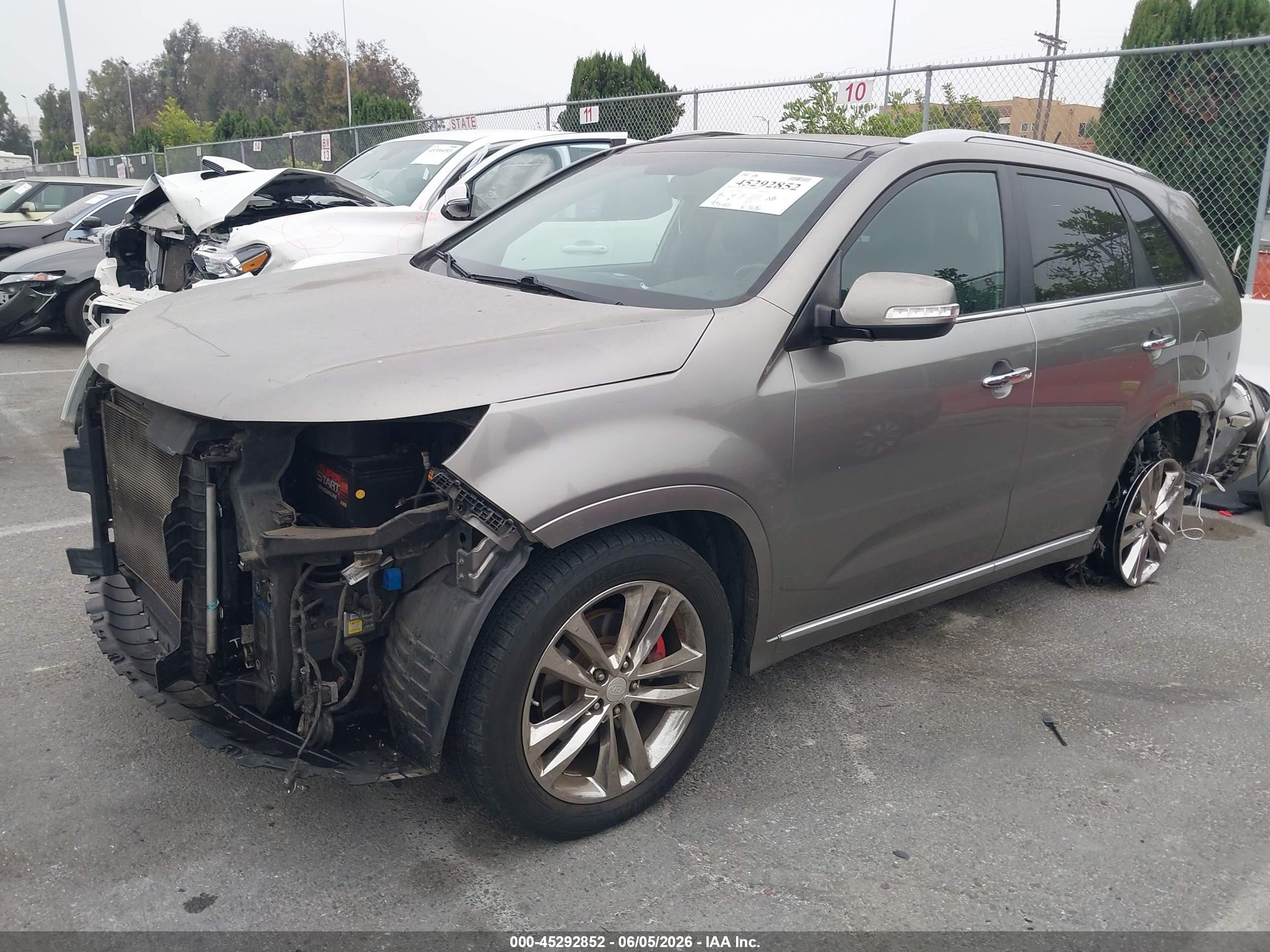 2015 Kia Sorento Limited V6 Beige vin: 5XYKW4A7XFG639533