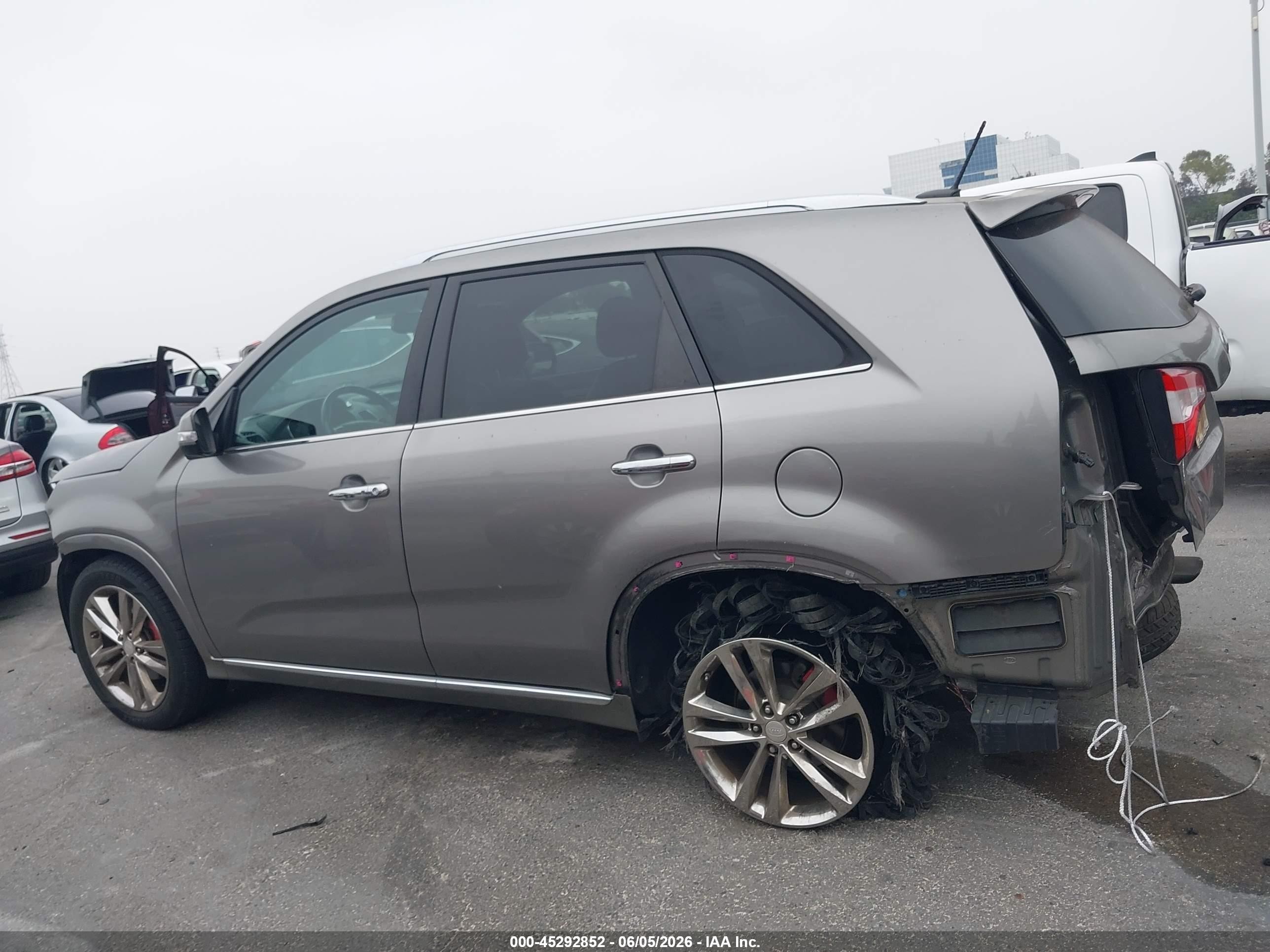 2015 Kia Sorento Limited V6 Beige vin: 5XYKW4A7XFG639533