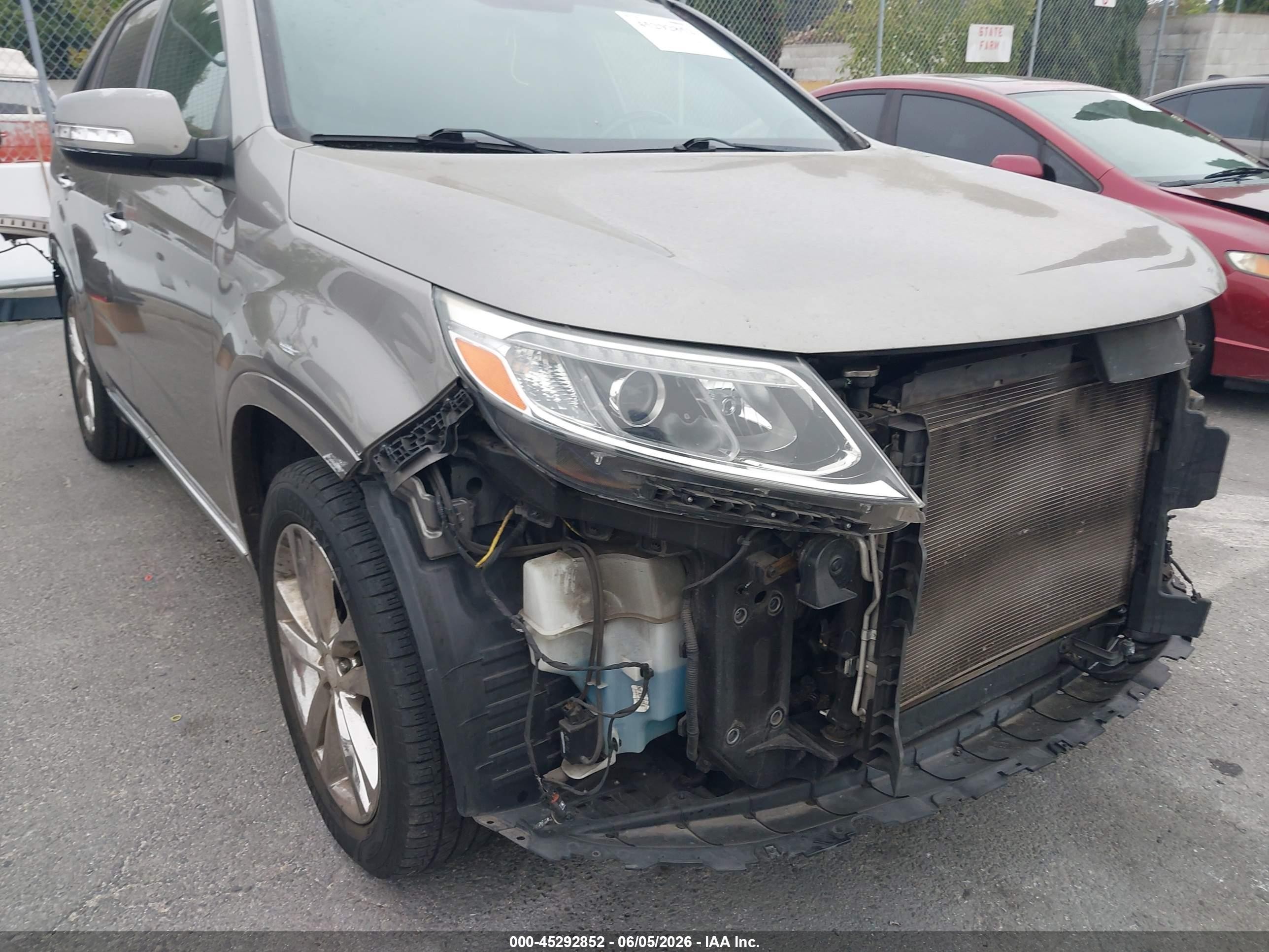 2015 Kia Sorento Limited V6 Beige vin: 5XYKW4A7XFG639533