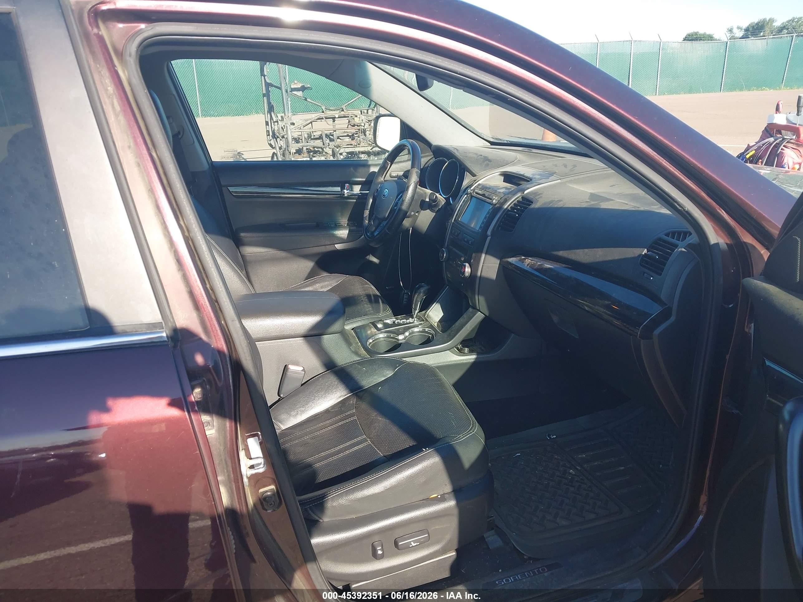 2012 Kia Sorento Sx V6 Purple vin: 5XYKWDA21CG286373