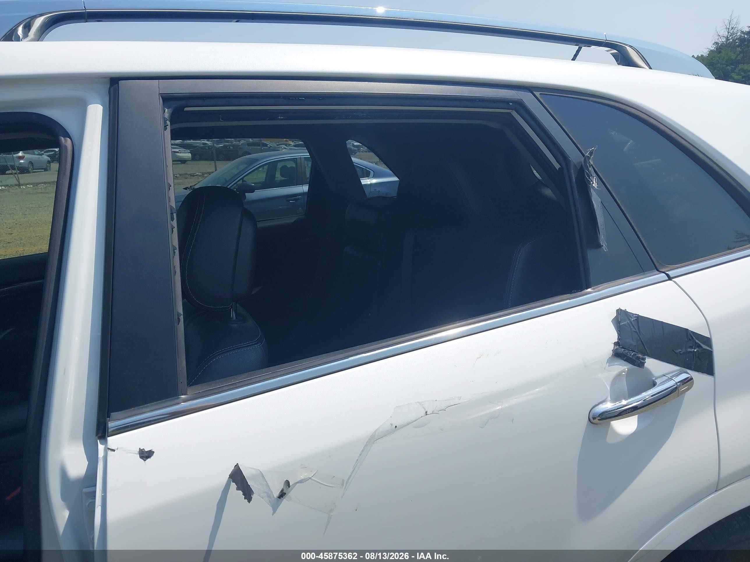 2013 Kia Sorento Sx V6 Белый vin: 5XYKWDA21DG353426