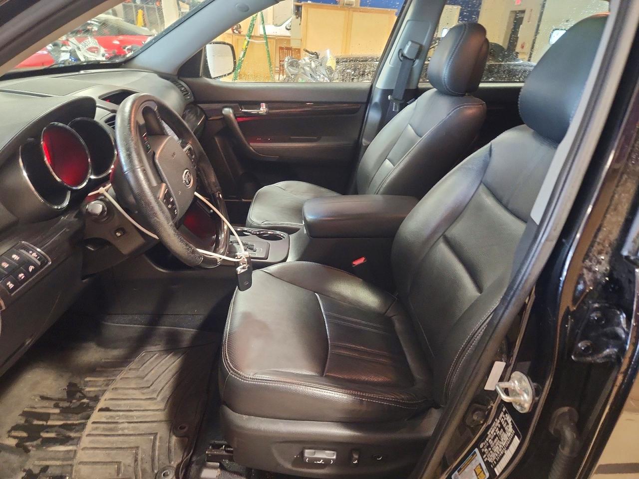 2013 Kia Sorento Sx Black vin: 5XYKWDA21DG354639