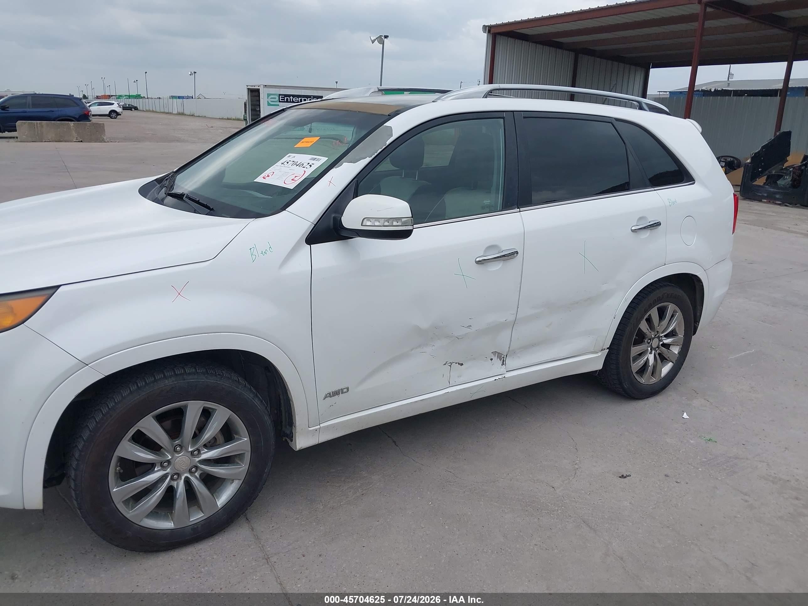 2013 Kia Sorento Sx V6 Белый vin: 5XYKWDA21DG364412