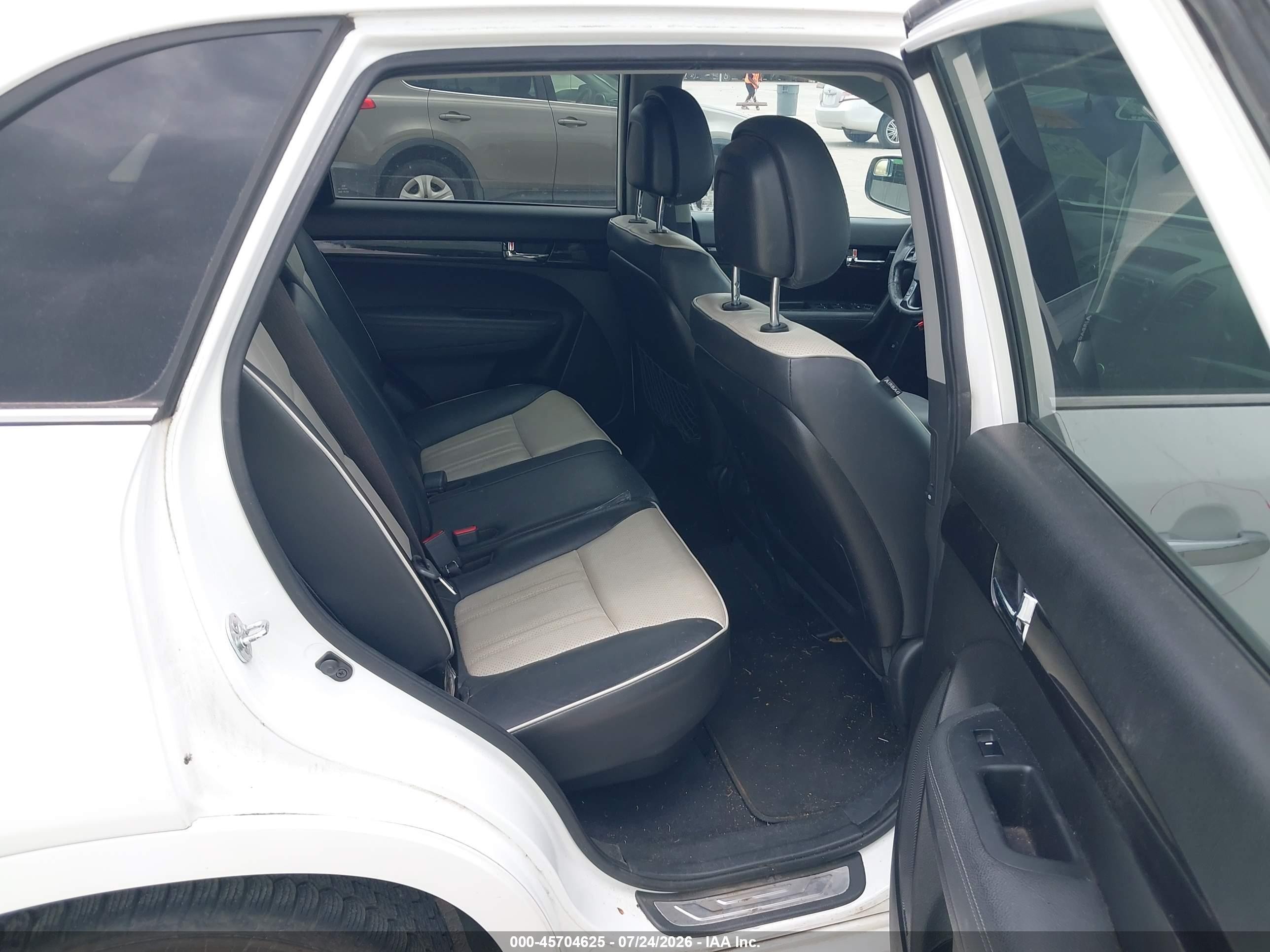 2013 Kia Sorento Sx V6 Белый vin: 5XYKWDA21DG364412
