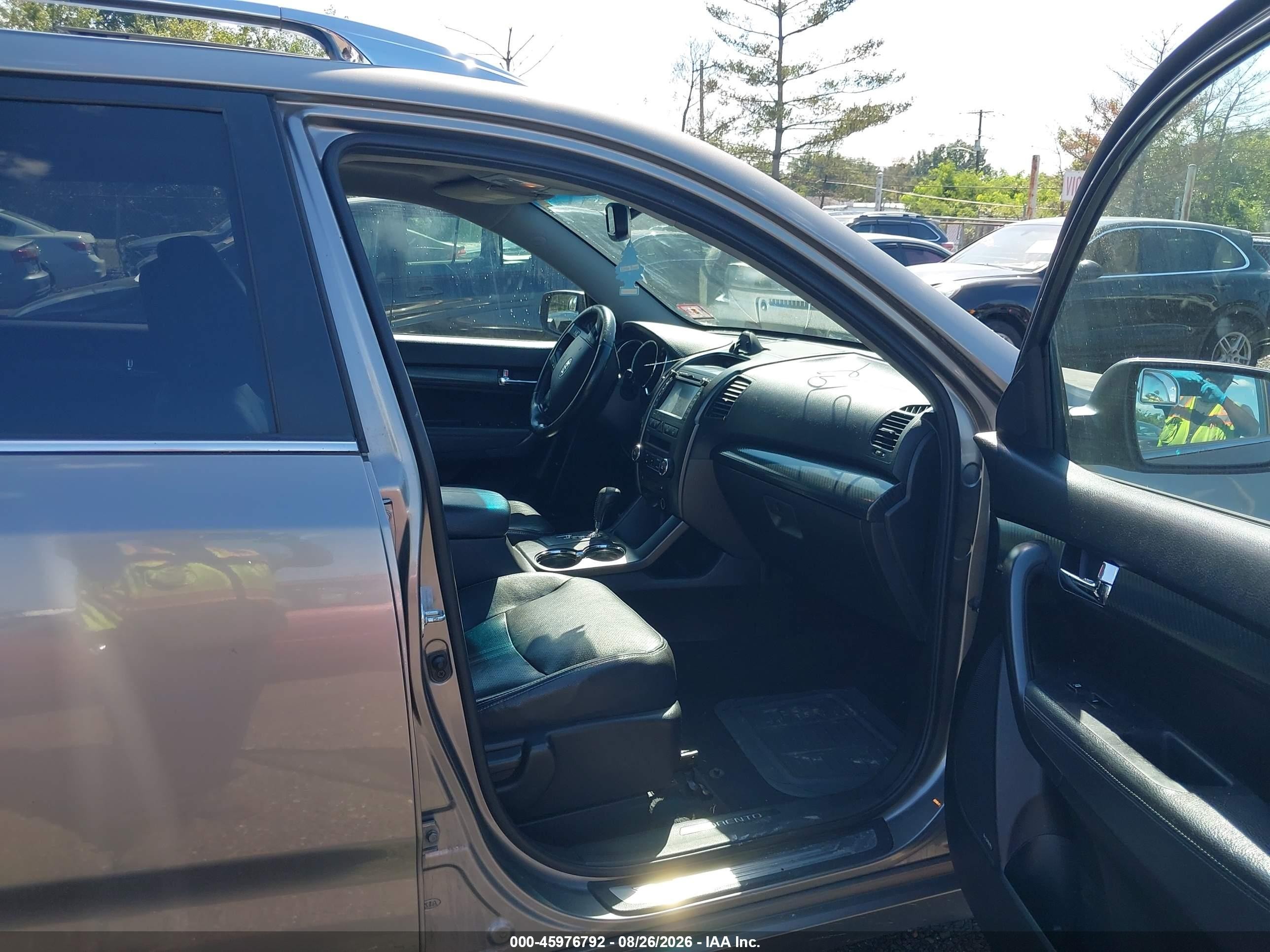 2011 Kia Sorento Sx V6 Gray vin: 5XYKWDA22BG138036