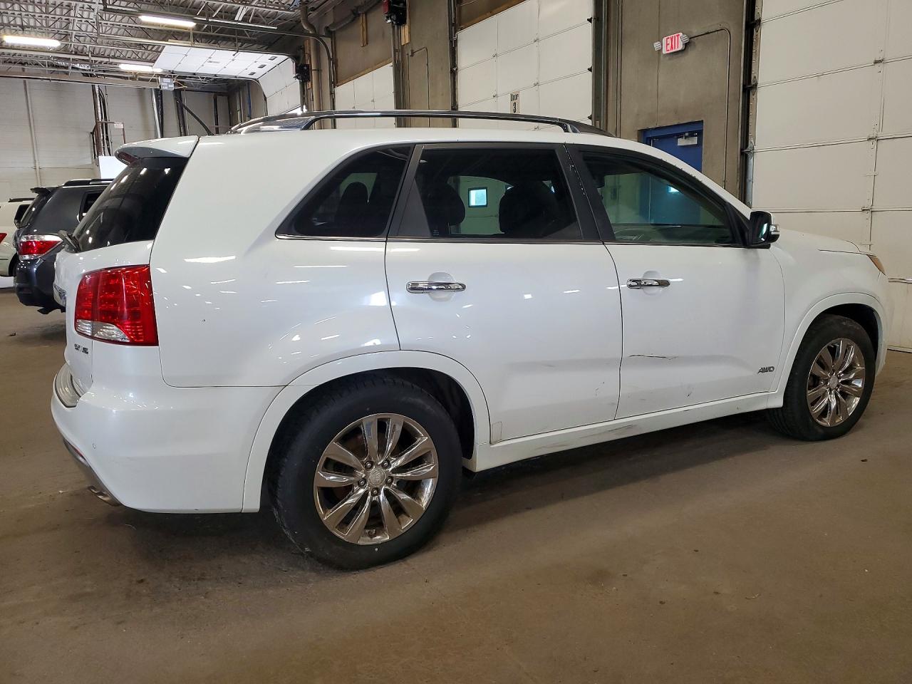 2012 Kia Sorento Sx White vin: 5XYKWDA22CG216316