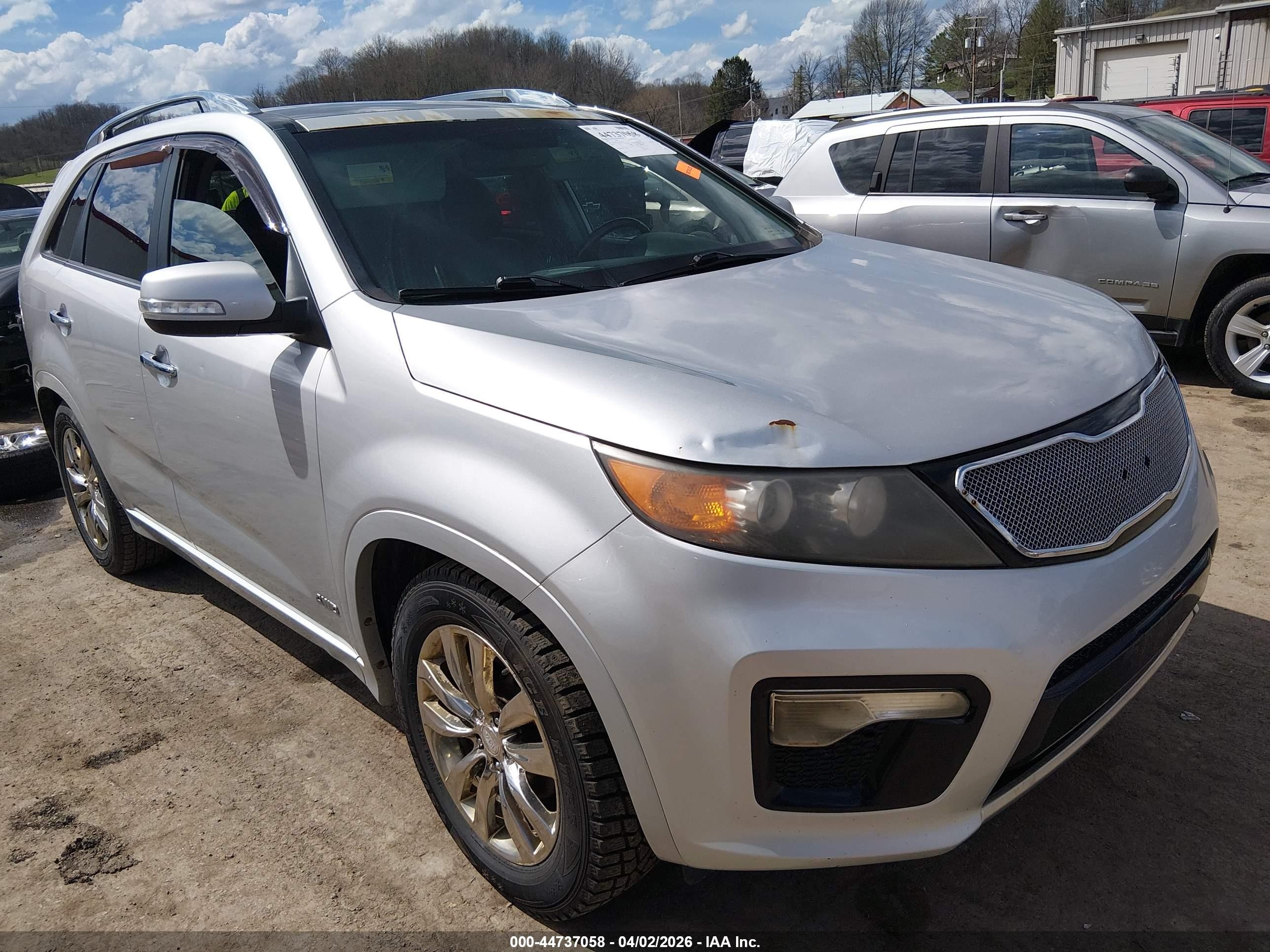 2012 Kia Sorento Sx V6 Silver vin: 5XYKWDA22CG265774