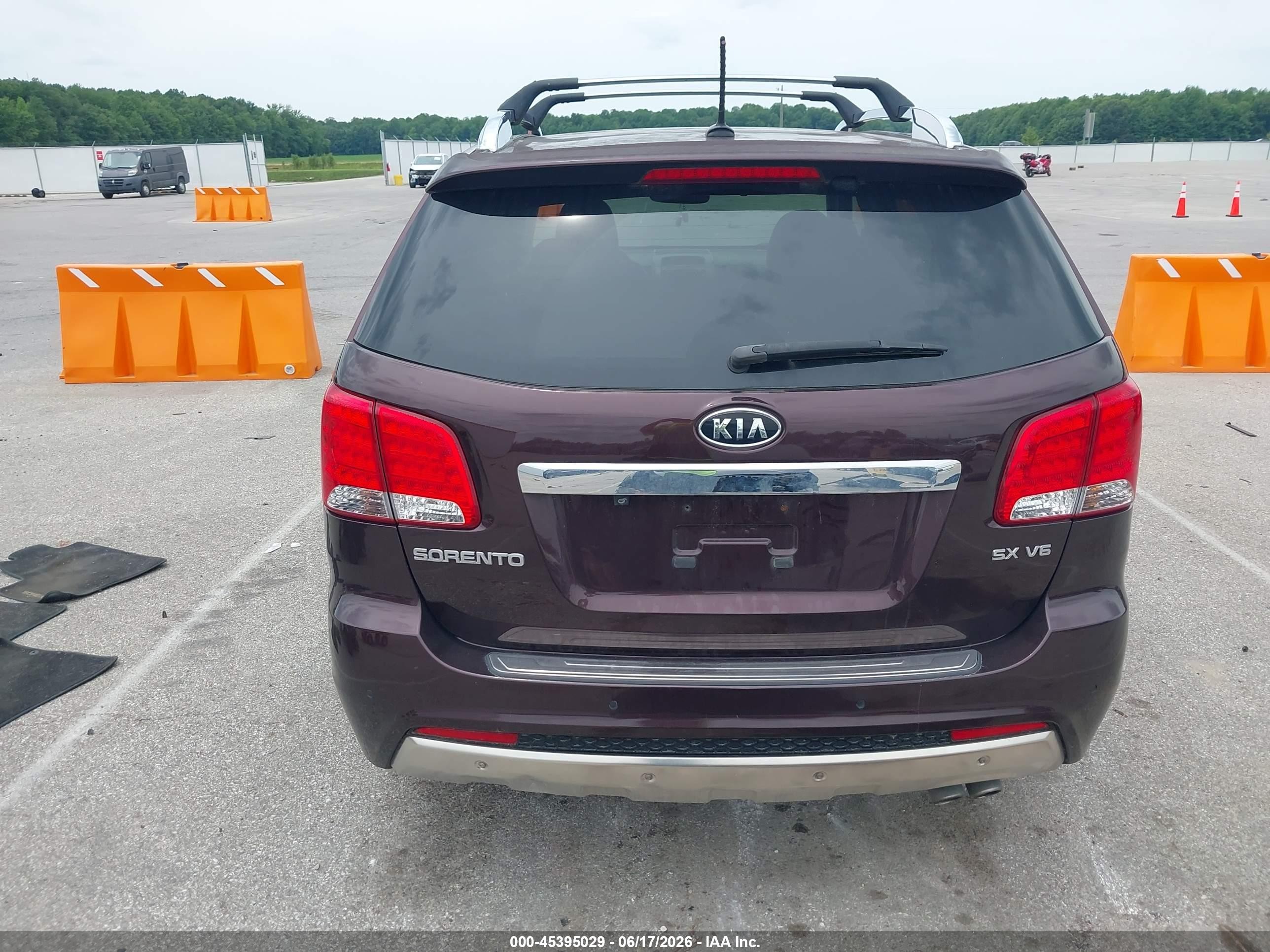 2013 Kia Sorento Sx V6 Maroon vin: 5XYKWDA22DG339518