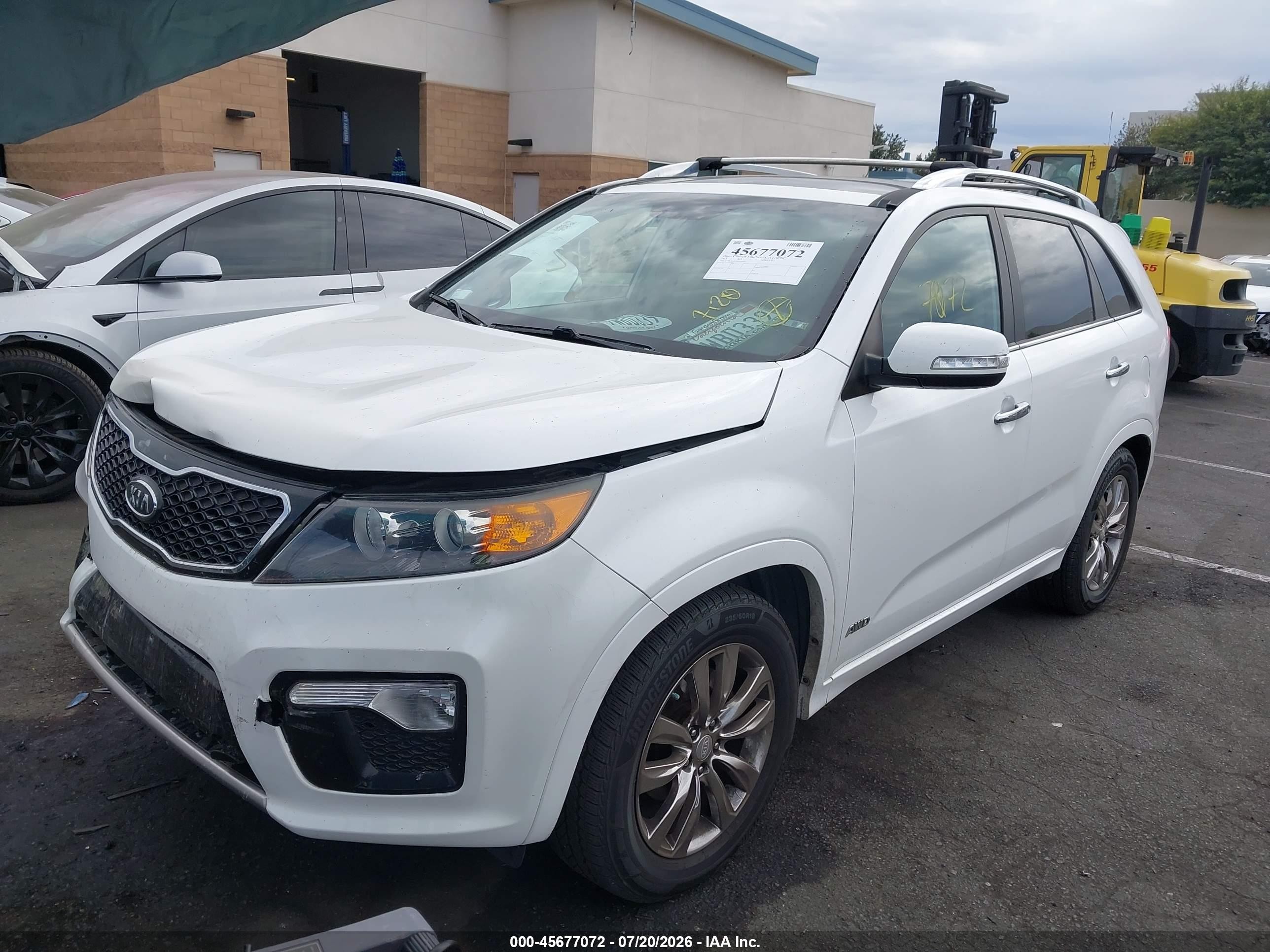 2013 Kia Sorento Sx V6 White vin: 5XYKWDA22DG364287