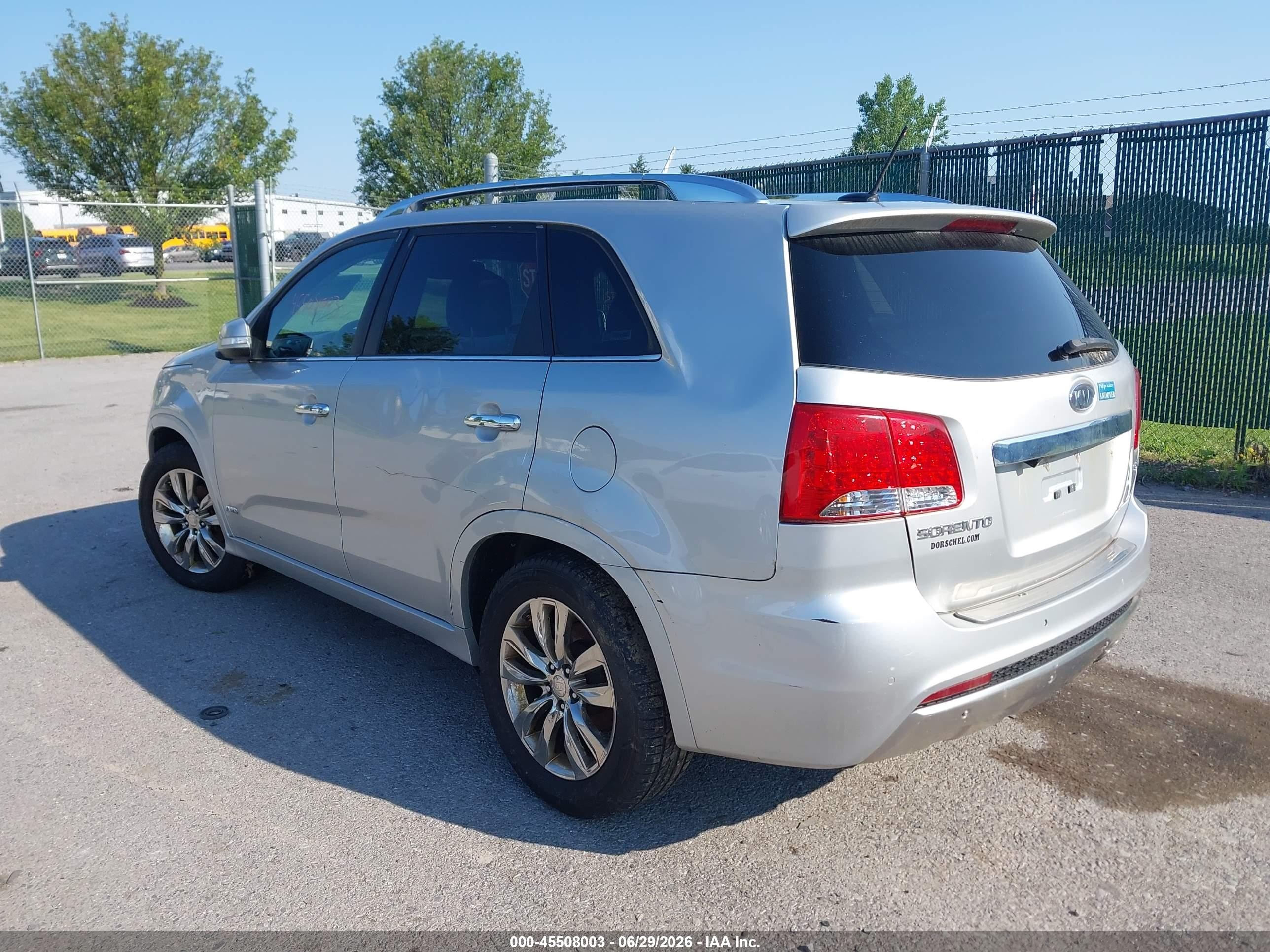 2013 Kia Sorento Sx V6 Silver vin: 5XYKWDA23DG374469