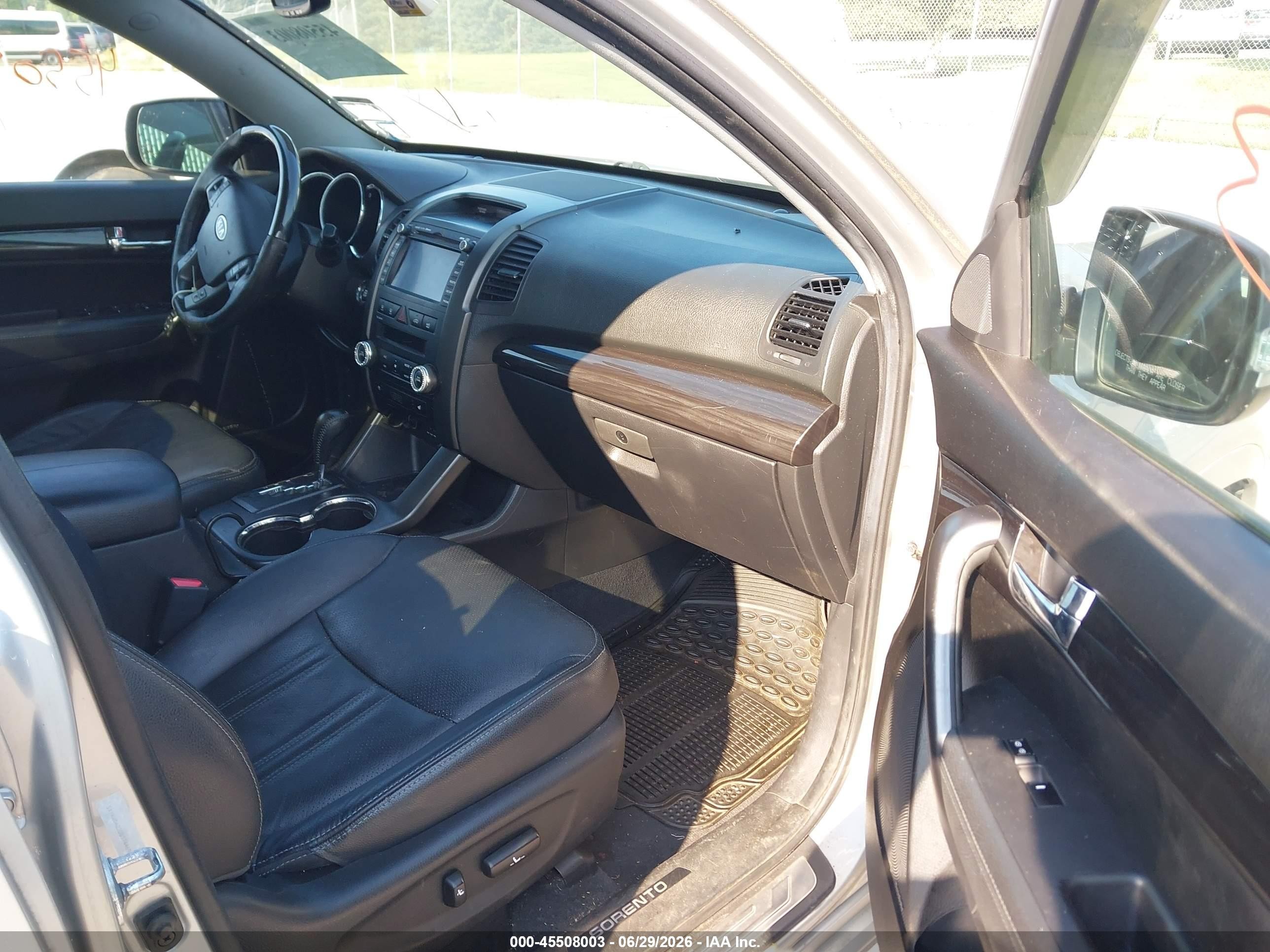 2013 Kia Sorento Sx V6 Silver vin: 5XYKWDA23DG374469