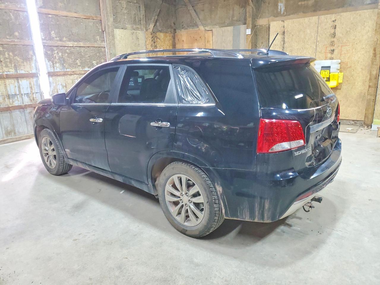 2011 Kia Sorento Sx Black vin: 5XYKWDA24BG136448