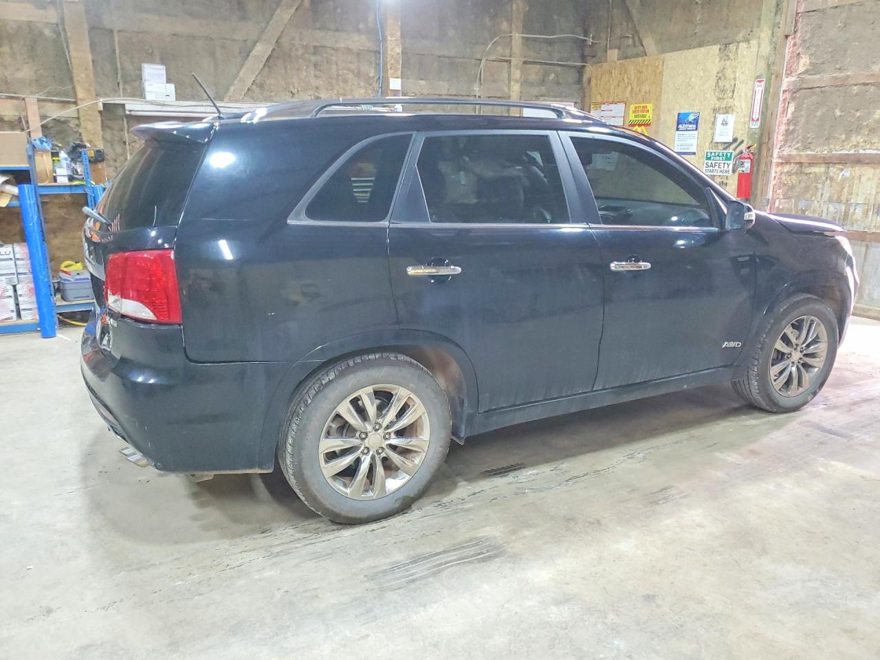 2011 Kia Sorento Sx Black vin: 5XYKWDA24BG136448