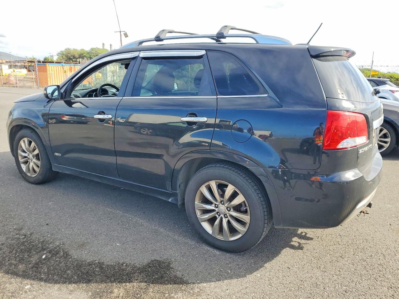 2011 Kia Sorento Black vin: 5XYKWDA24BG161950