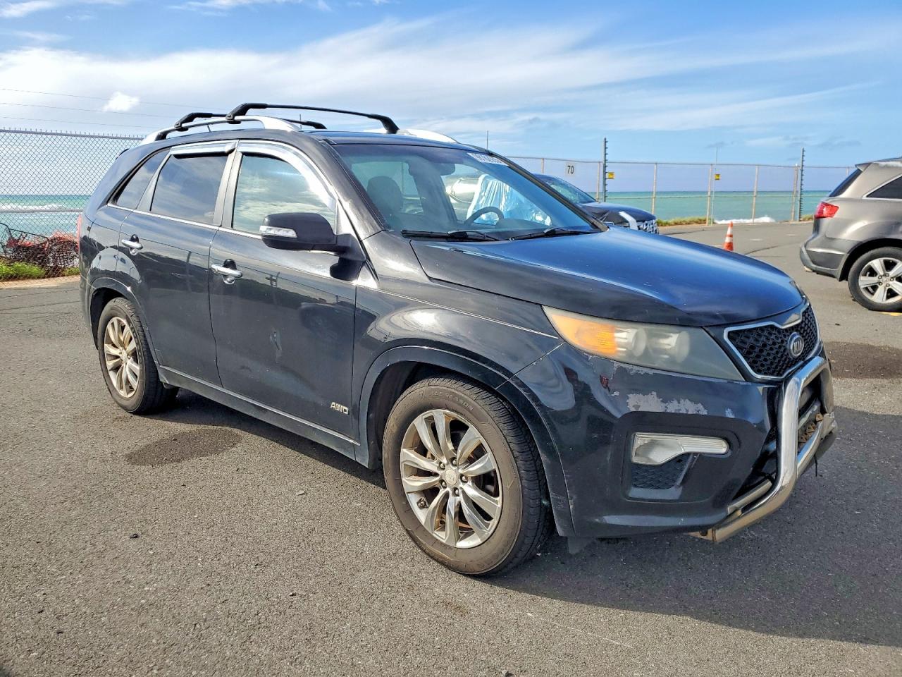 2011 Kia Sorento Black vin: 5XYKWDA24BG161950