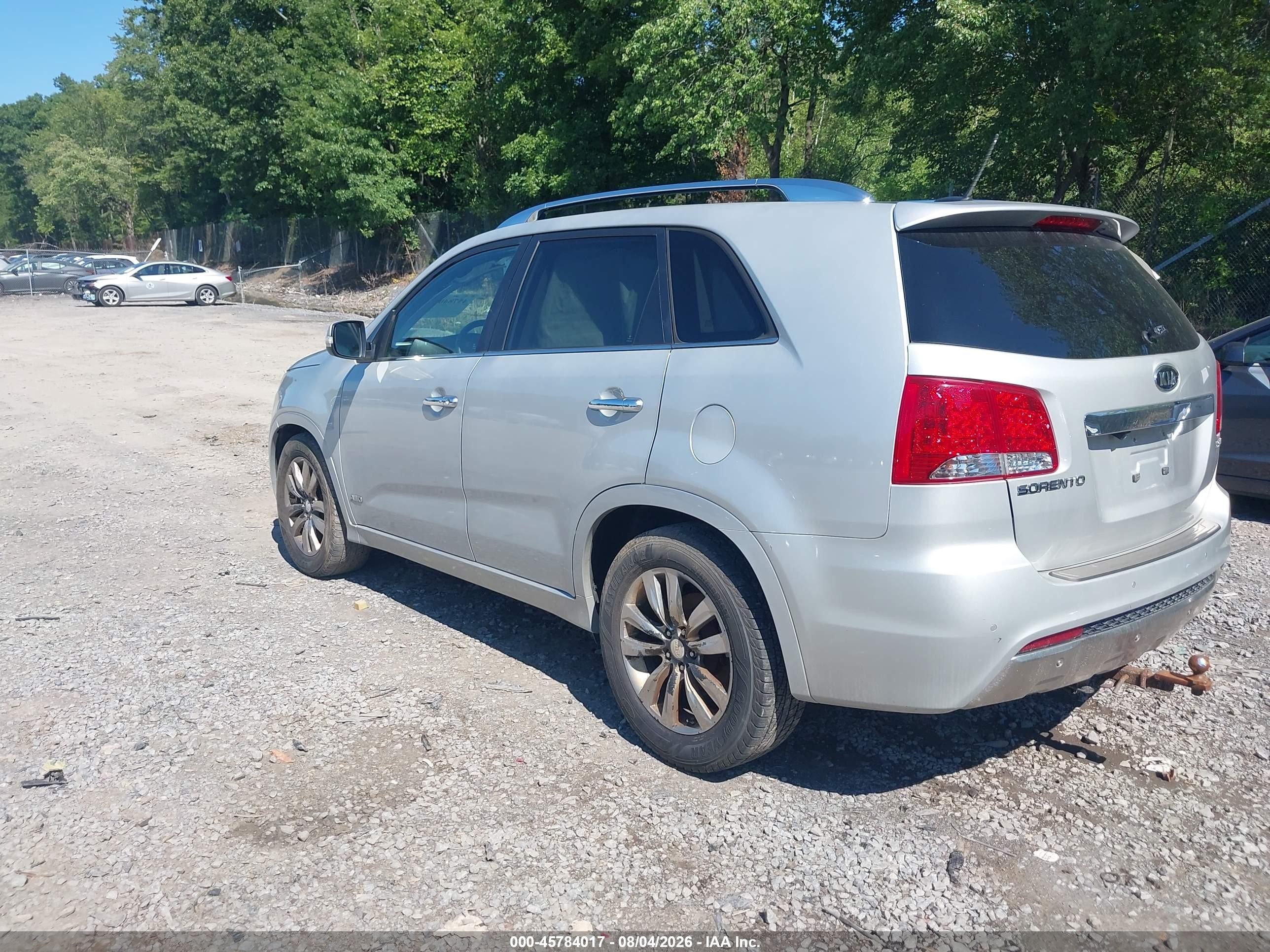 2013 Kia Sorento Sx V6 Серебряный vin: 5XYKWDA24DG382838