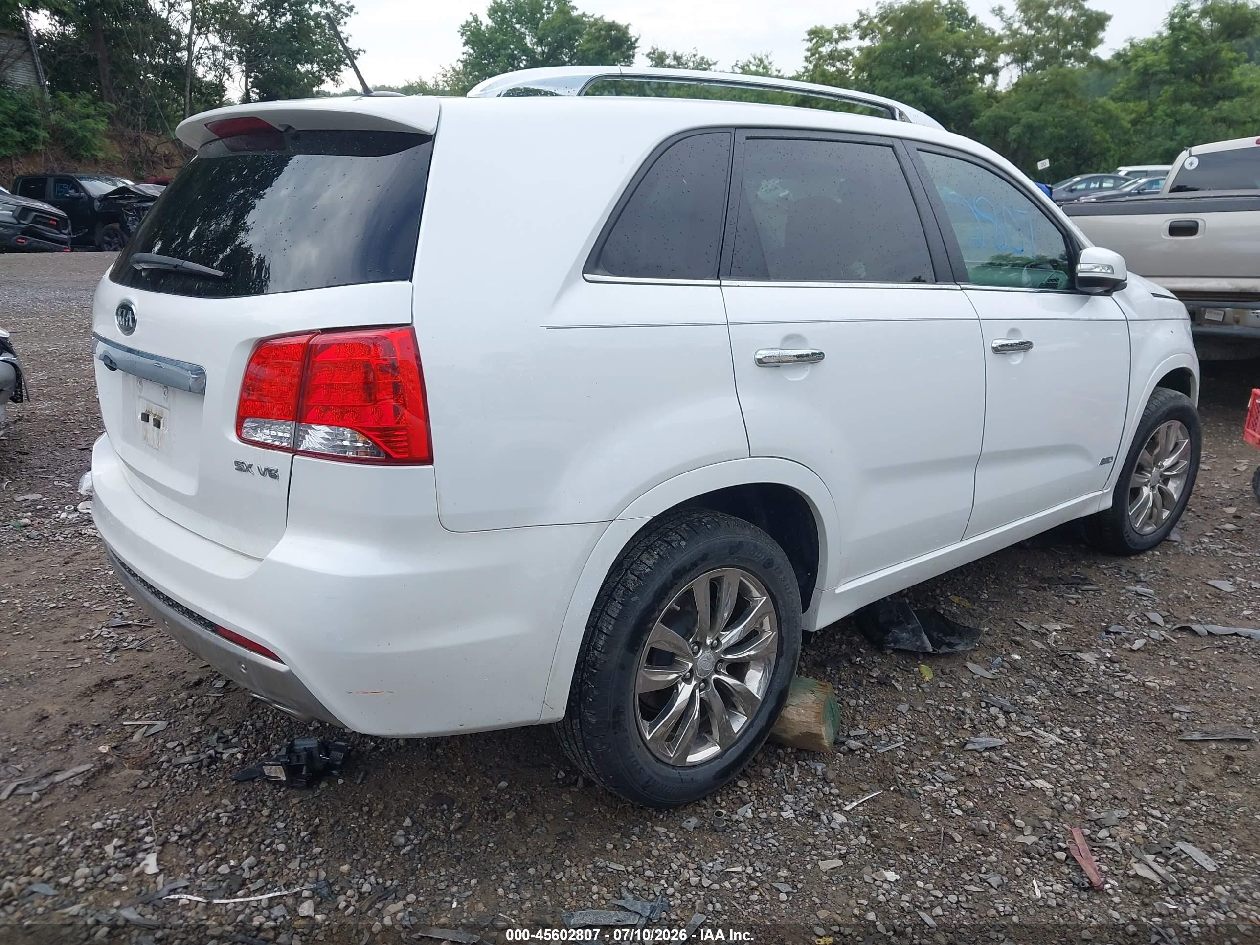 2011 Kia Sorento Sx V6 Белый vin: 5XYKWDA25BG163402