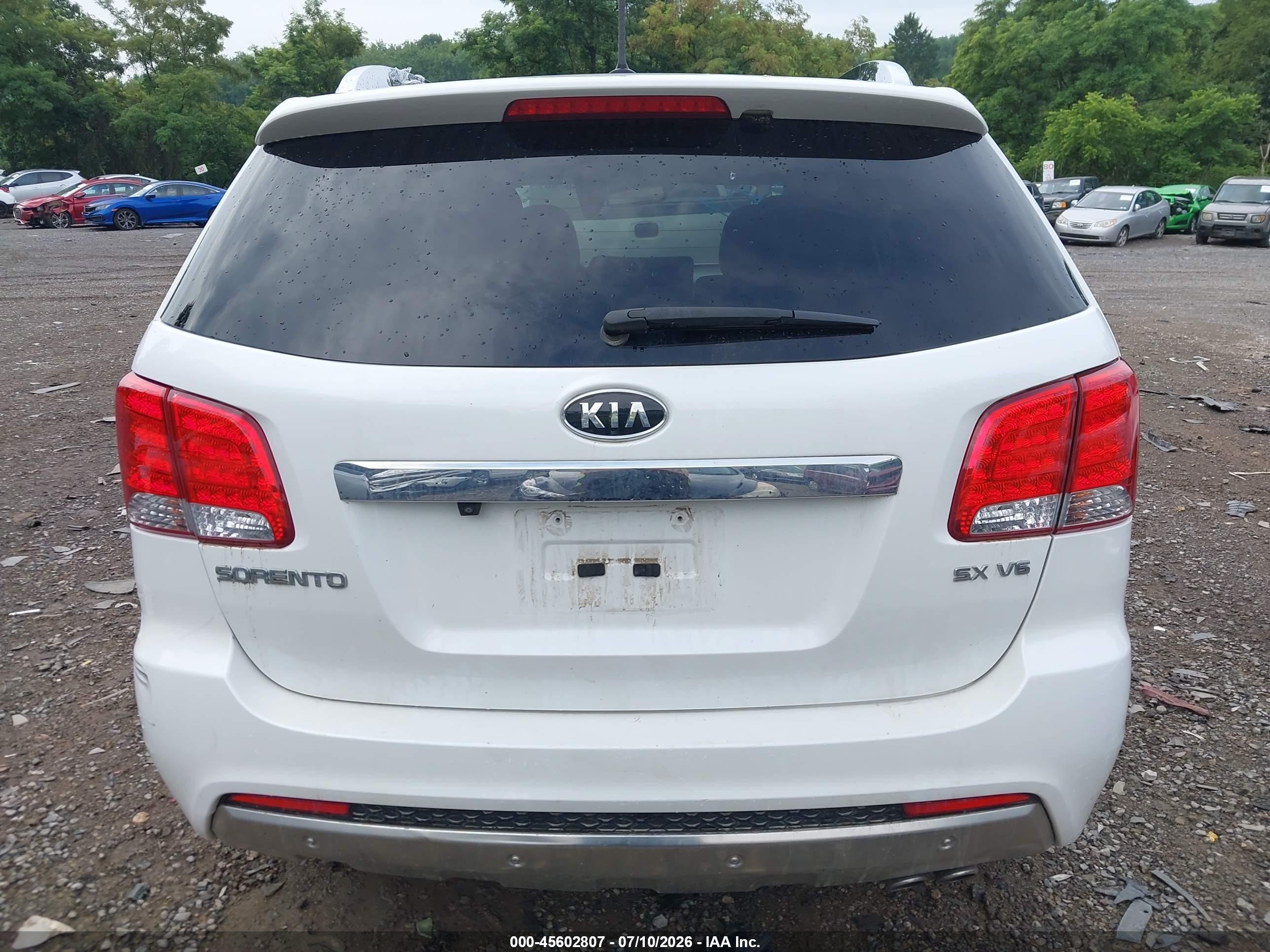 2011 Kia Sorento Sx V6 Белый vin: 5XYKWDA25BG163402