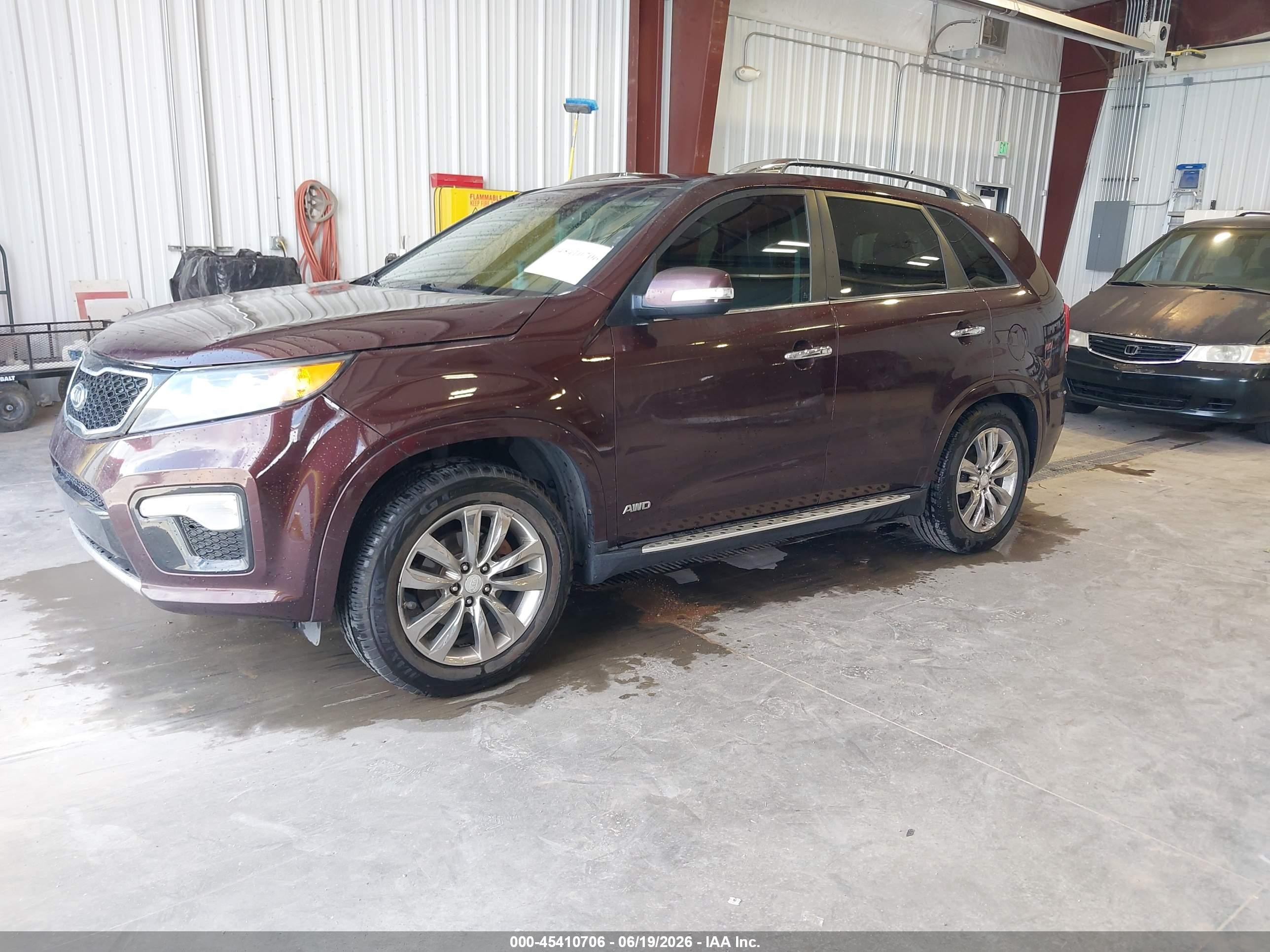 2013 Kia Sorento Sx V6 Темно-бордовый vin: 5XYKWDA25DG319943