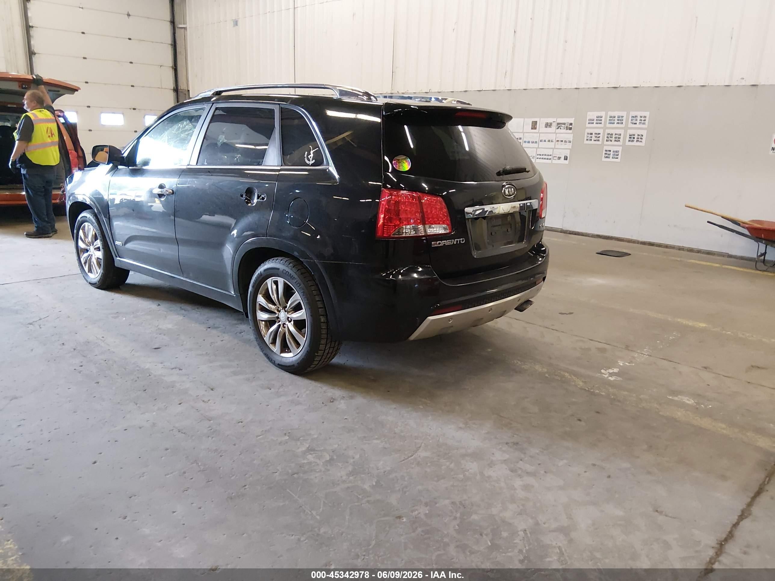 2011 Kia Sorento Sx V6 Black vin: 5XYKWDA26BG090945