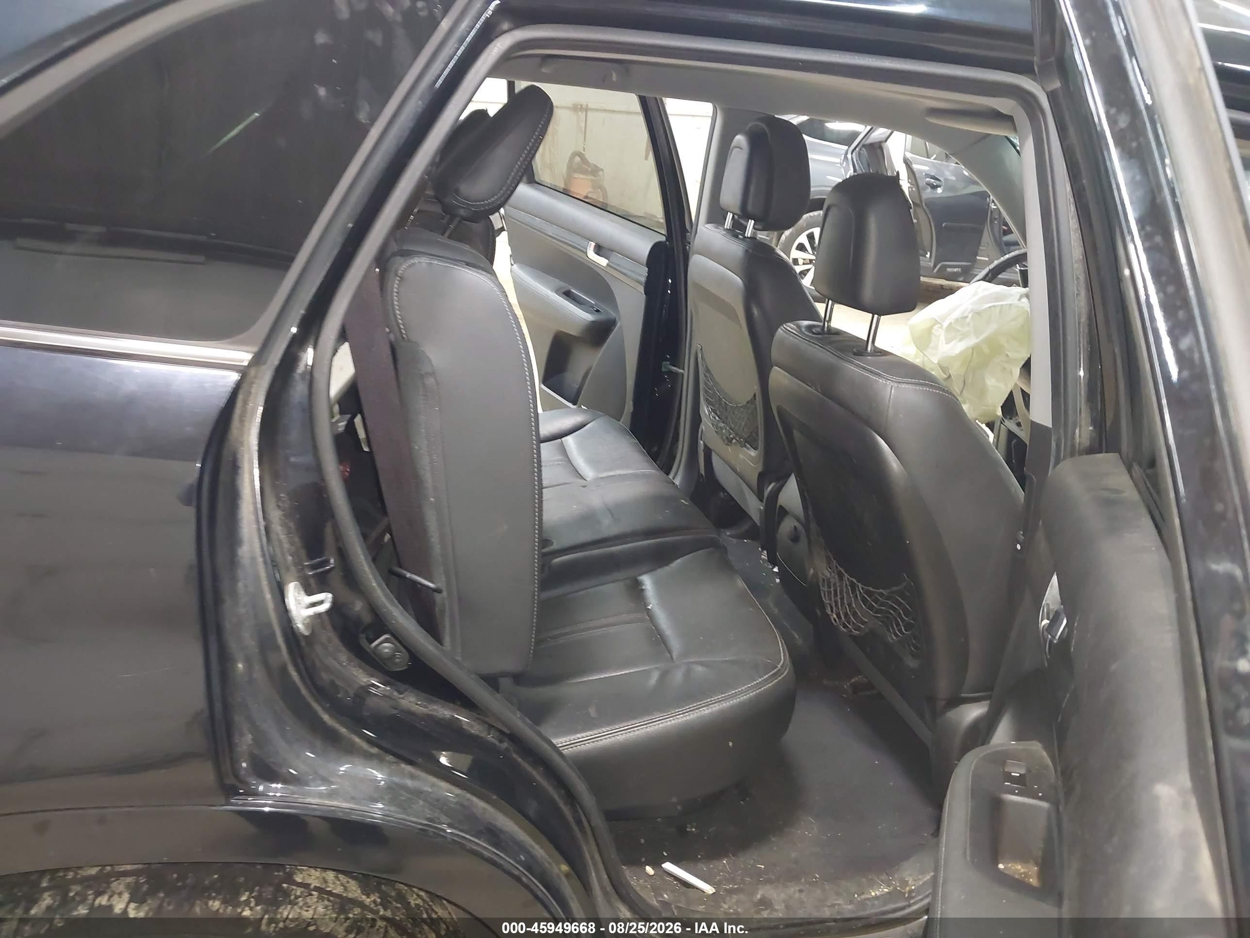 2011 Kia Sorento Sx V6 Black vin: 5XYKWDA26BG111809