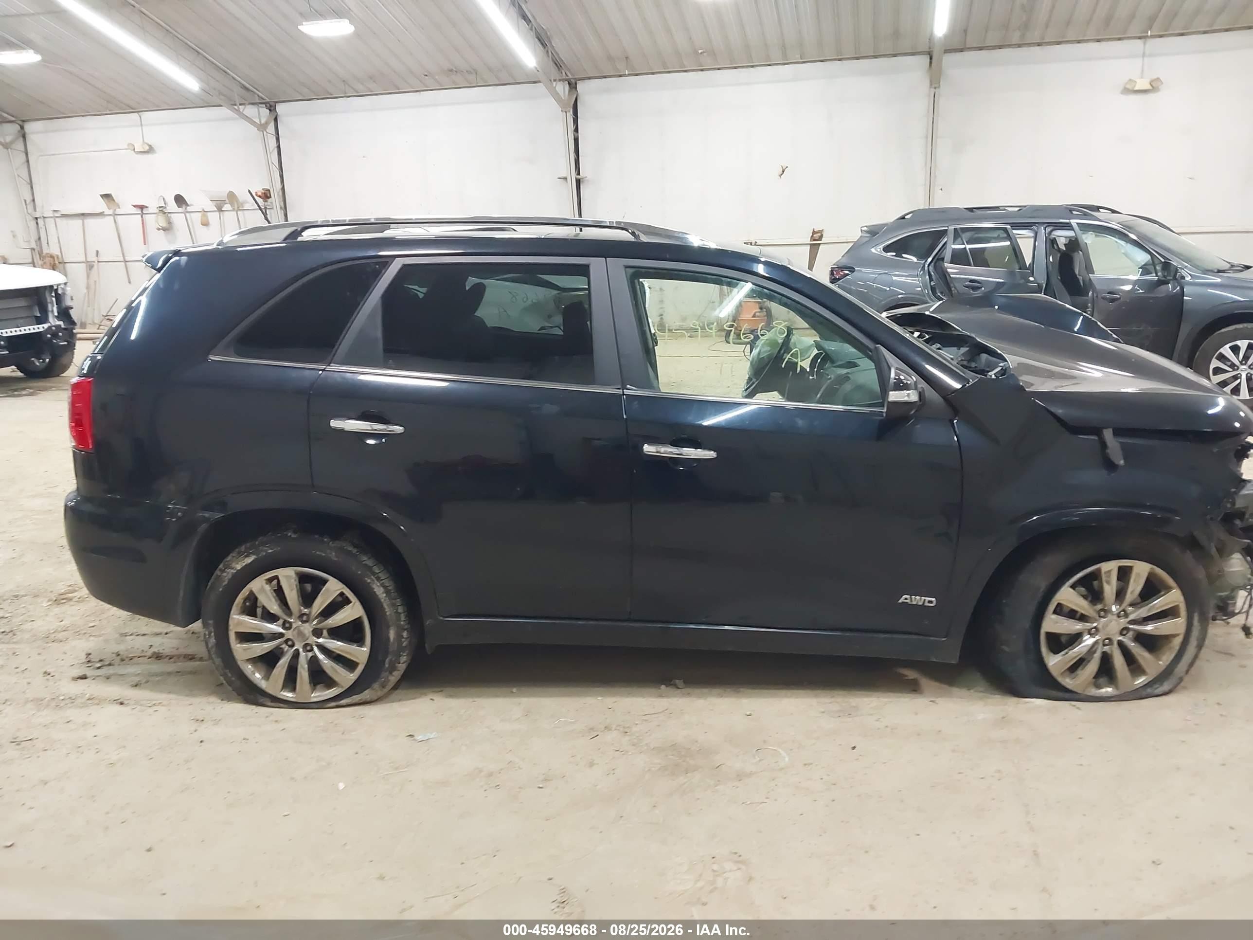 2011 Kia Sorento Sx V6 Black vin: 5XYKWDA26BG111809