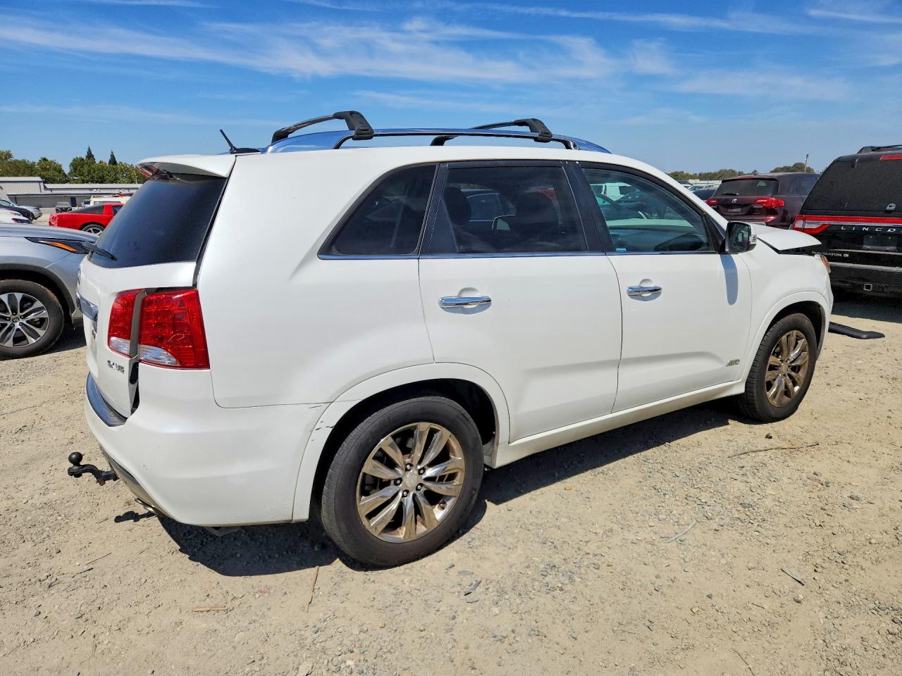 2012 Kia Sorento Sx White vin: 5XYKWDA26CG240117