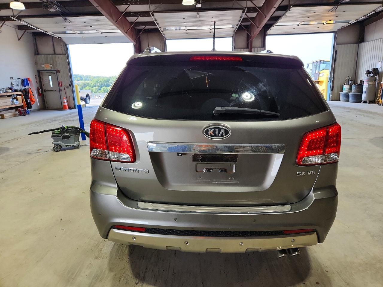 2013 Kia Sorento Sx Silver vin: 5XYKWDA26DG381772