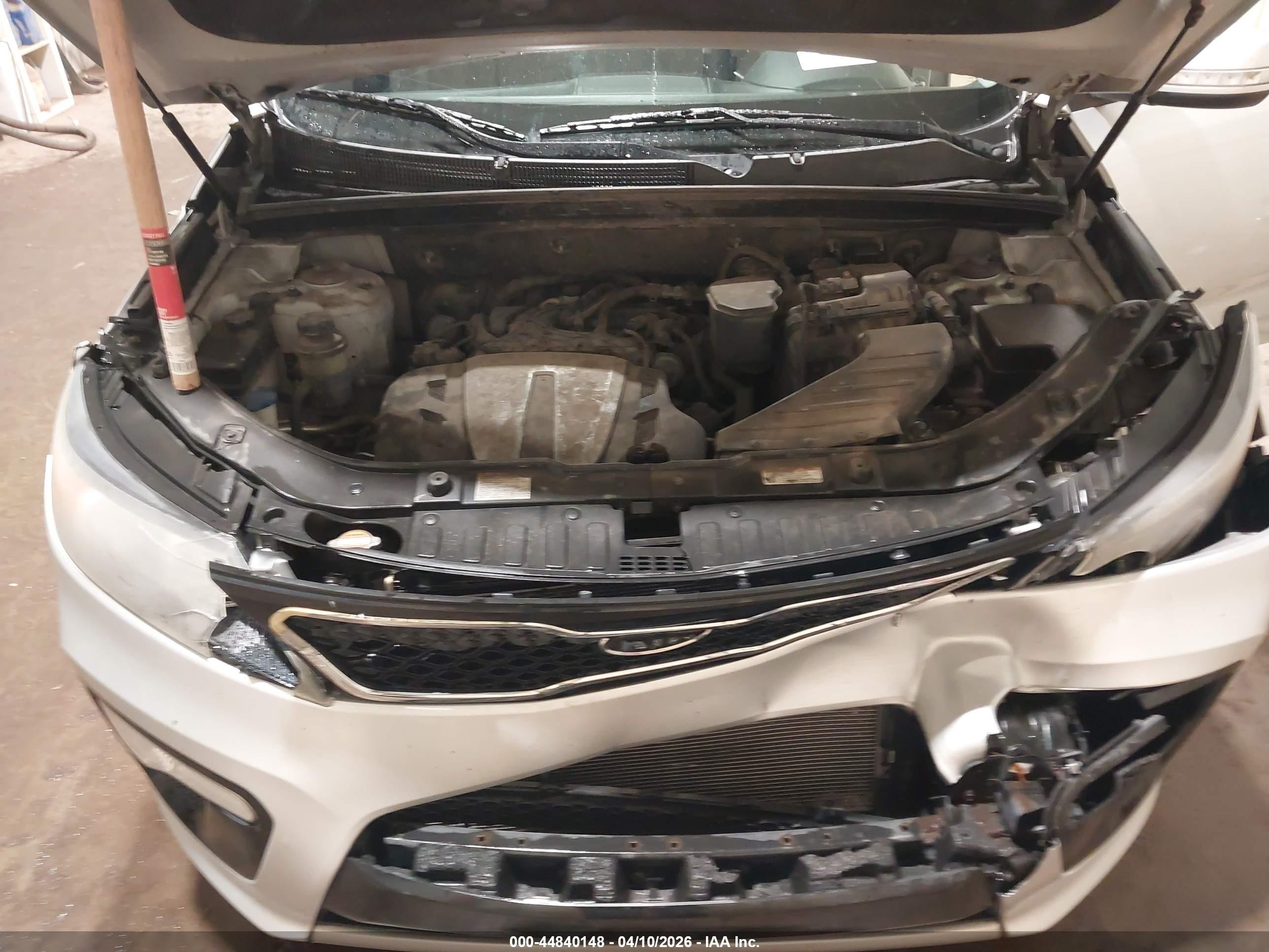 2012 Kia Sorento Sx V6 Серебряный vin: 5XYKWDA28CG193012