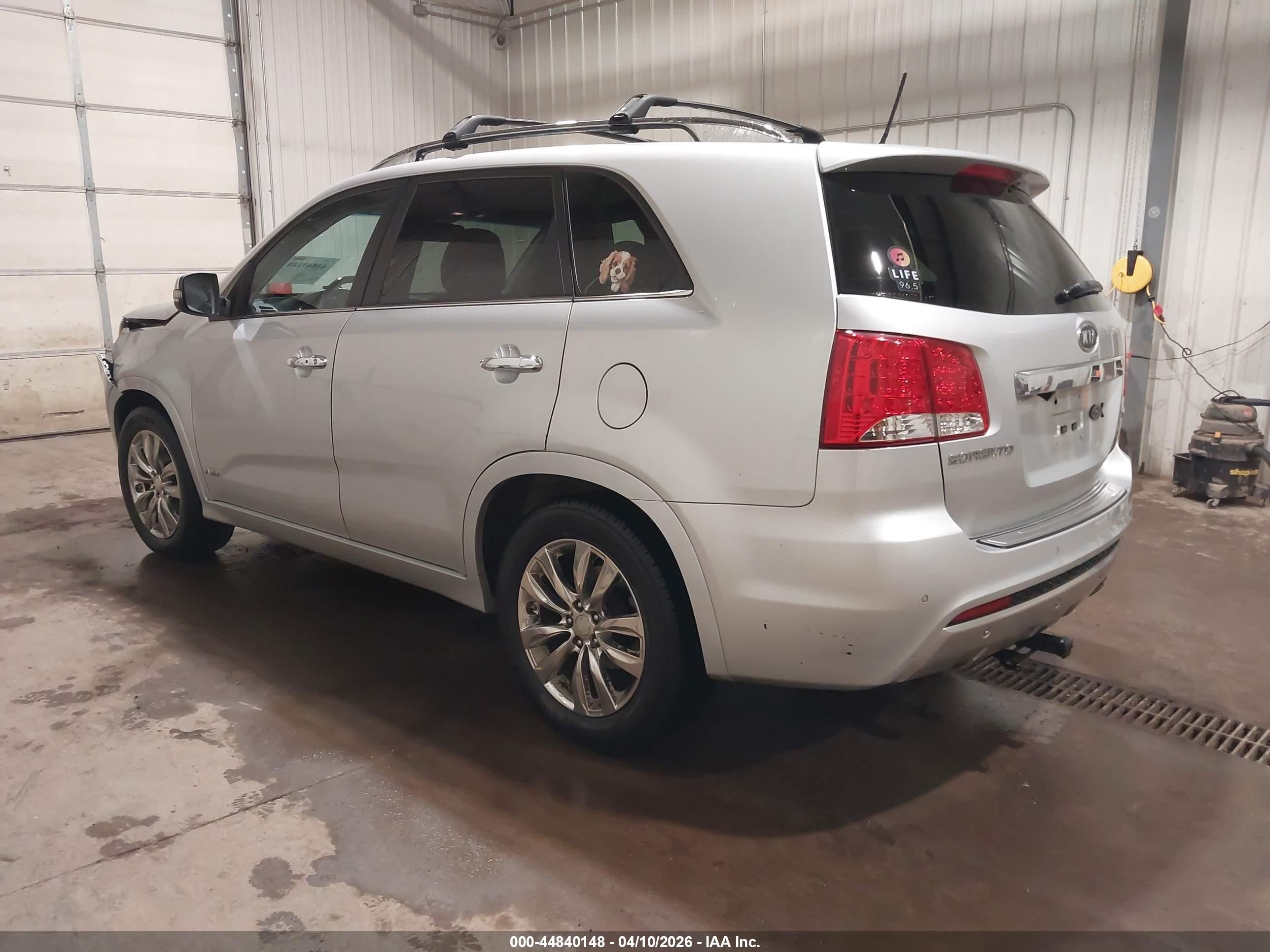 2012 Kia Sorento Sx V6 Серебряный vin: 5XYKWDA28CG193012