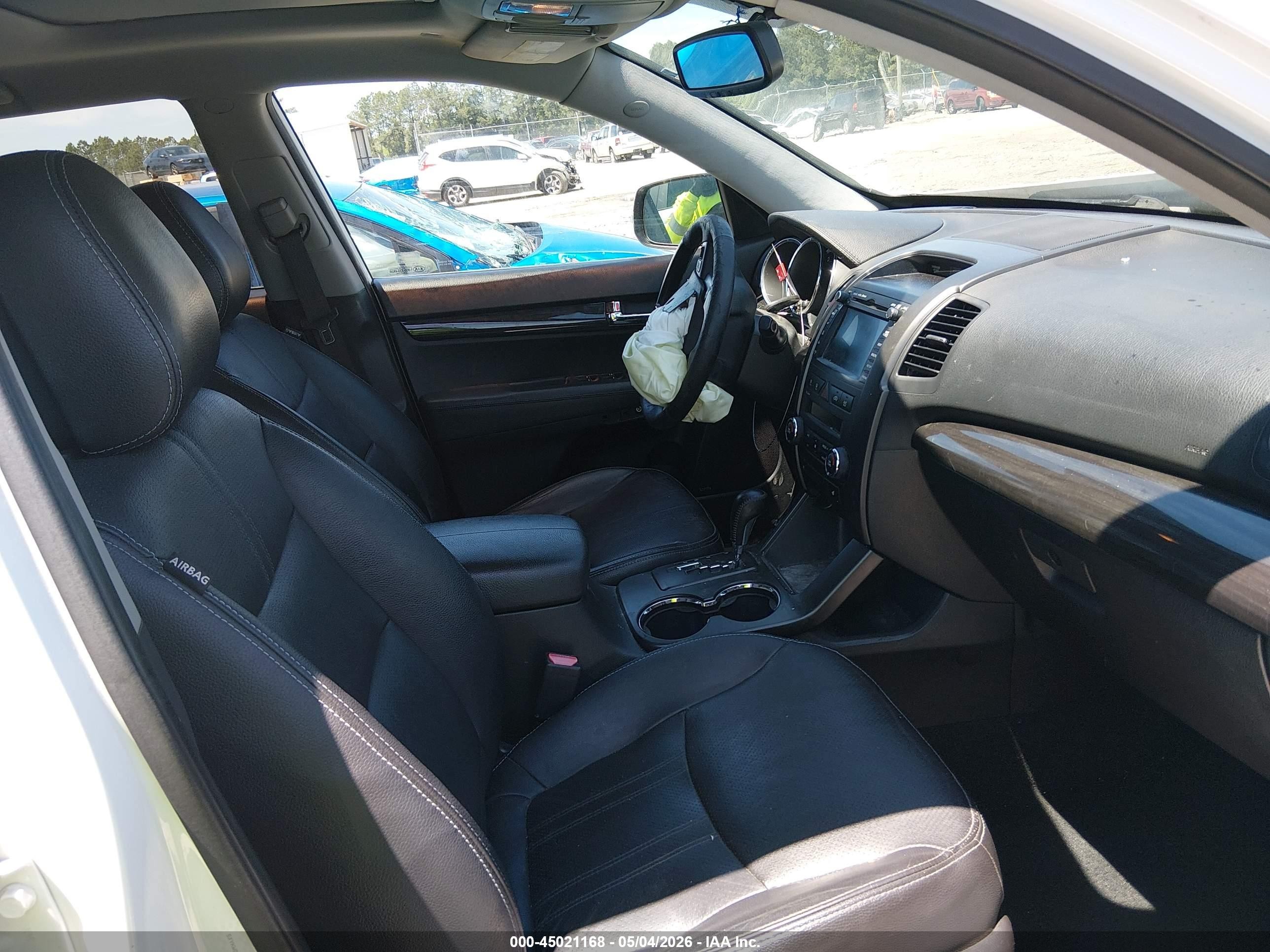 2013 Kia Sorento Sx V6 Белый vin: 5XYKWDA29DG320111