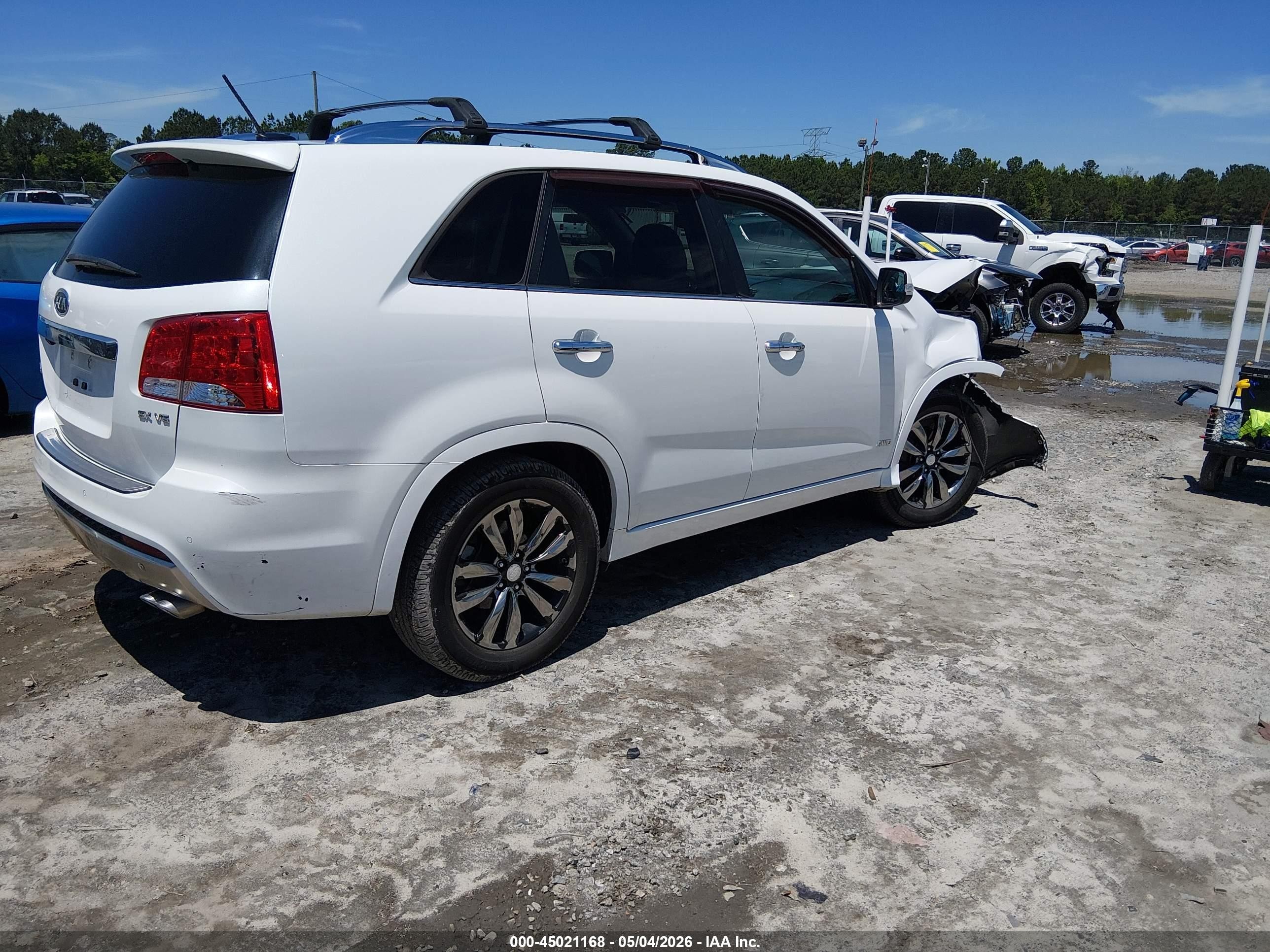 2013 Kia Sorento Sx V6 Белый vin: 5XYKWDA29DG320111